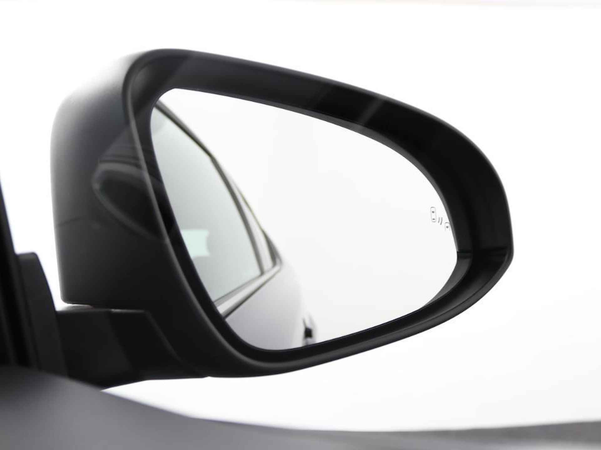 Toyota C-HR 2.0 Hybrid Dynamic | LED | Blind Spot Monitor | Navigatie via Apple Carplay | Android Auto | - 35/46