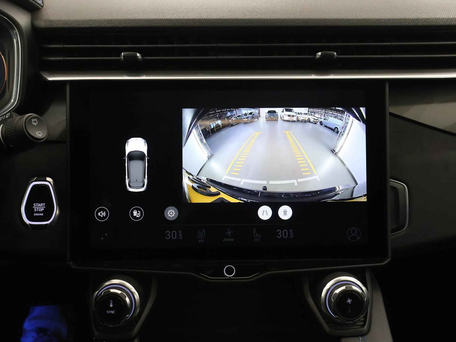 Lynk & Co 01 1.5 | Panoramadak | Navigatie | Cruise Control Adaptief | Climate Control | LED | Camera | Dodehoek detectie | Ele. stoelen | - 15/42