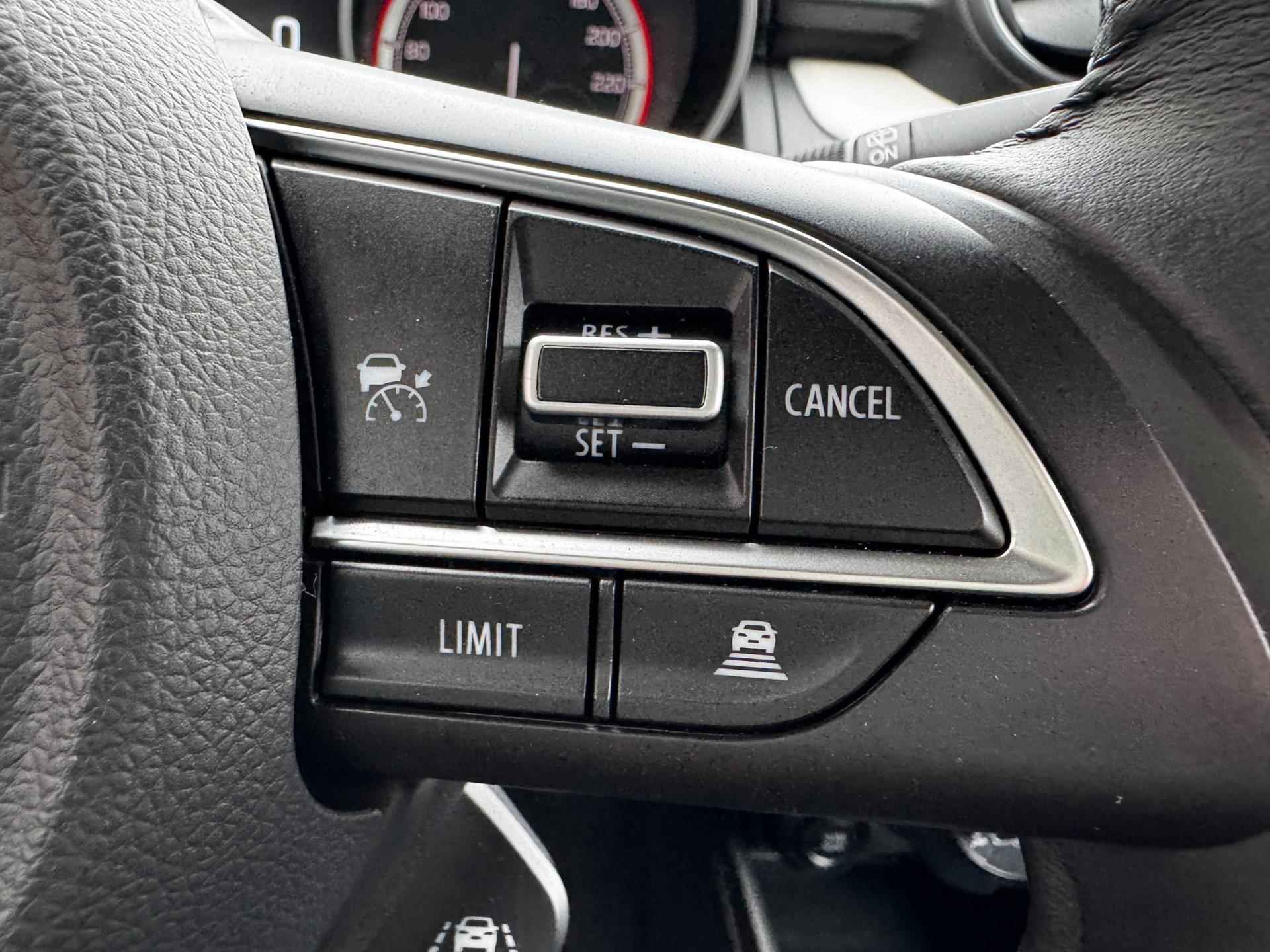 Suzuki Swift 1.2 Select Smart Hybrid / Automaat / Navigatie + Camera / Adaptive Cruise / Stoelverwarming / DAB - 19/48