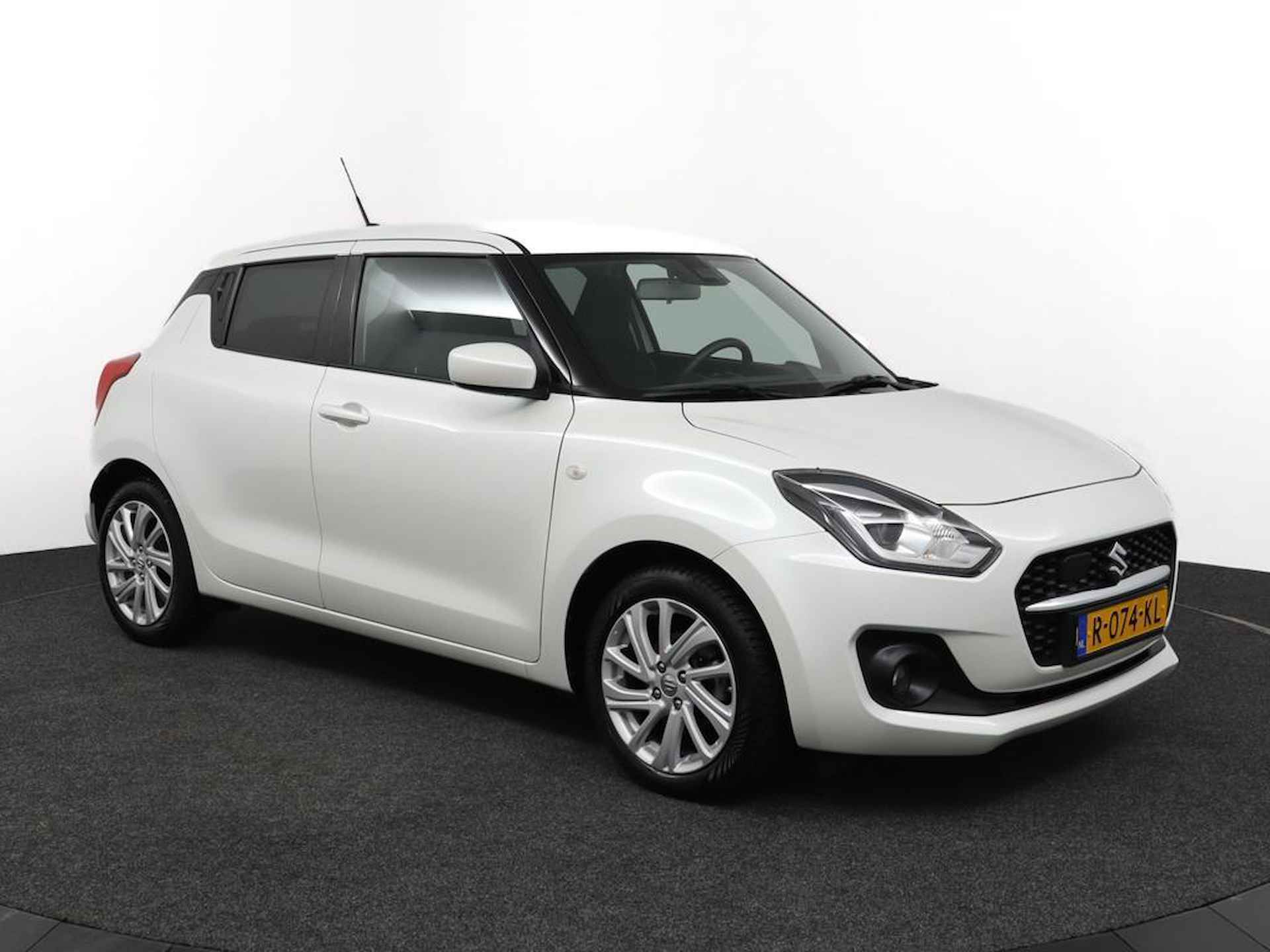 Suzuki Swift 1.2 Select Smart Hybrid | Airco | Camera achter | Navigatie | - 14/49