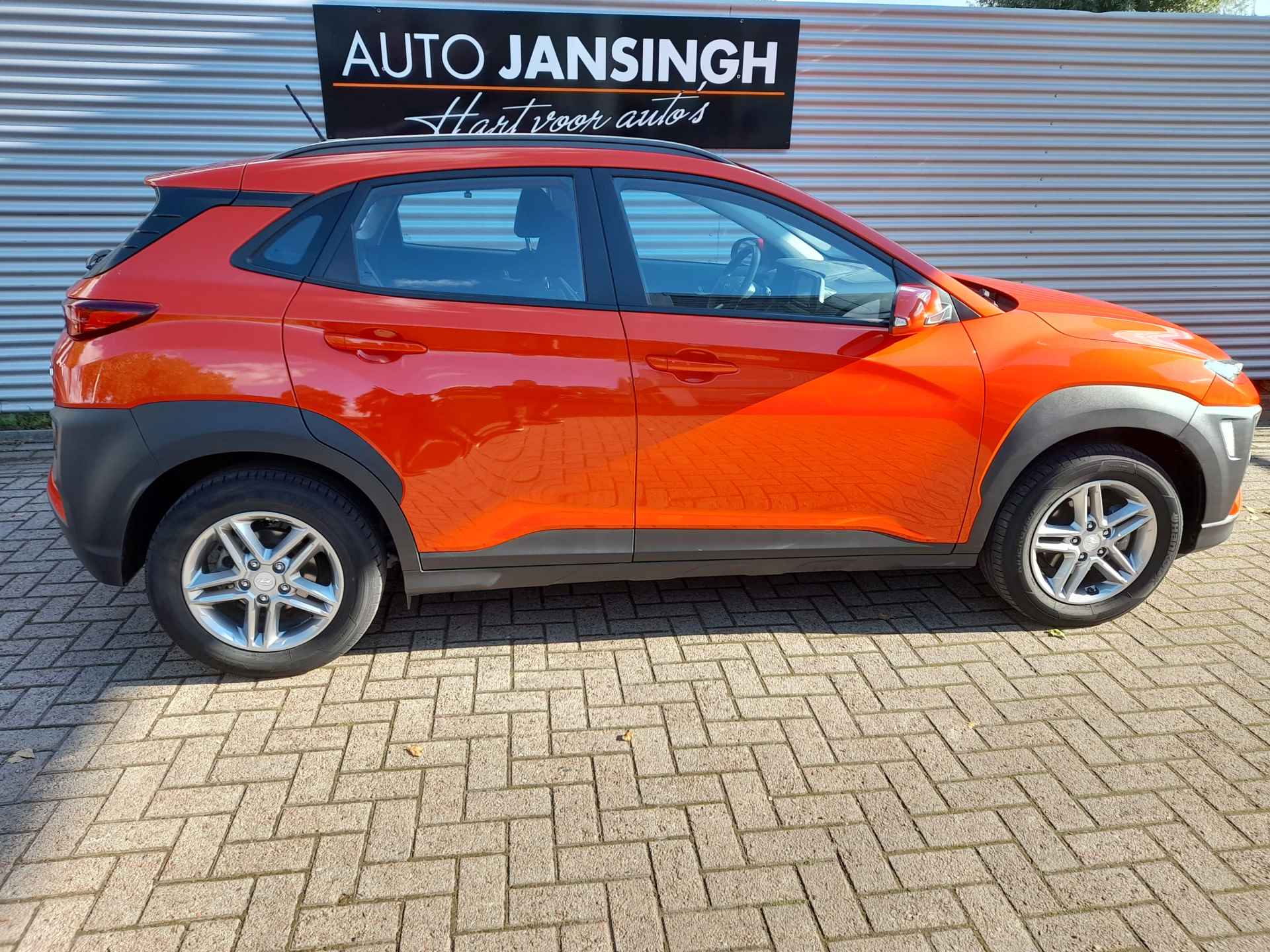 Hyundai KONA 1.0T Essence met 34.139 km!!! | Clima | Cruise control | Camera | PDC | Trekhaak | Navigatie | RIJKLAARPRIJS INCL 12 MAANDEN GARANTIE EN BEURT - 5/28