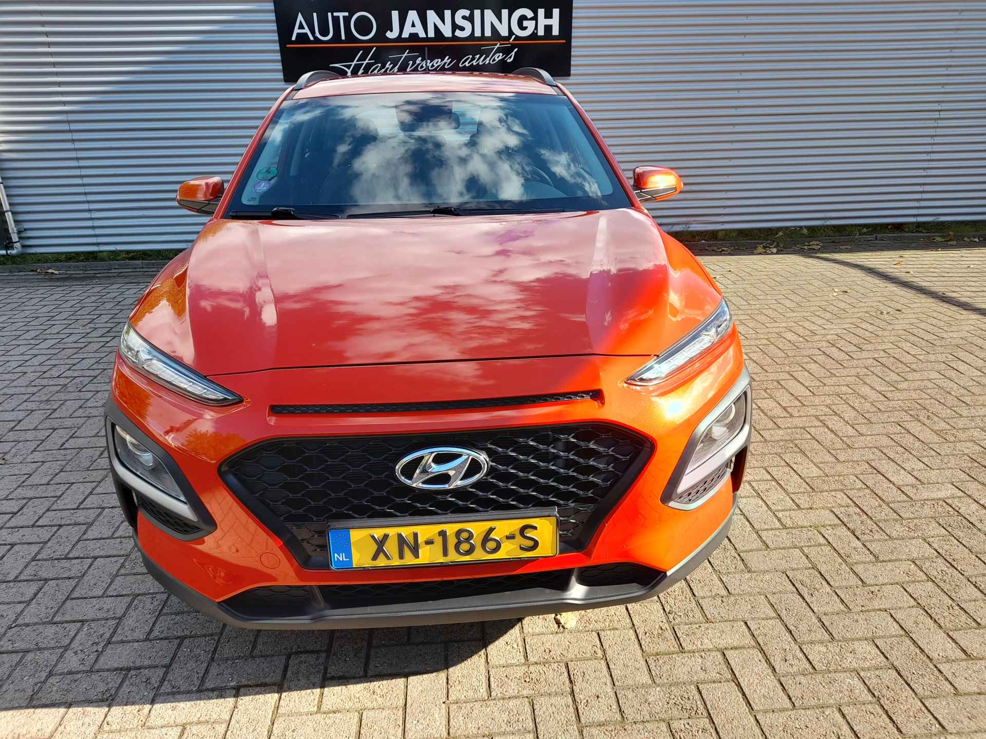 Hyundai KONA 1.0T Essence met 34.139 km!!! | Clima | Cruise control | Camera | PDC | Trekhaak | Navigatie | RIJKLAARPRIJS INCL 12 MAANDEN GARANTIE EN BEURT - 7/28