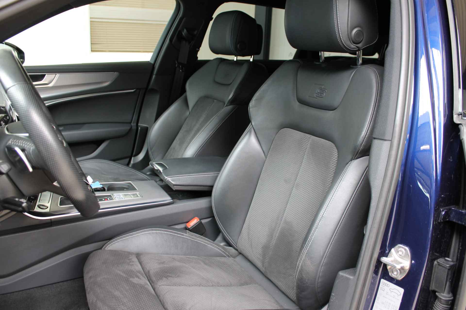 Audi A6 Avant 55 TFSI e quattro Competition Wegklapbare trekhaak/Apple carplay/Electrische klep 100% (Dealer) onderhouden label - 5/37