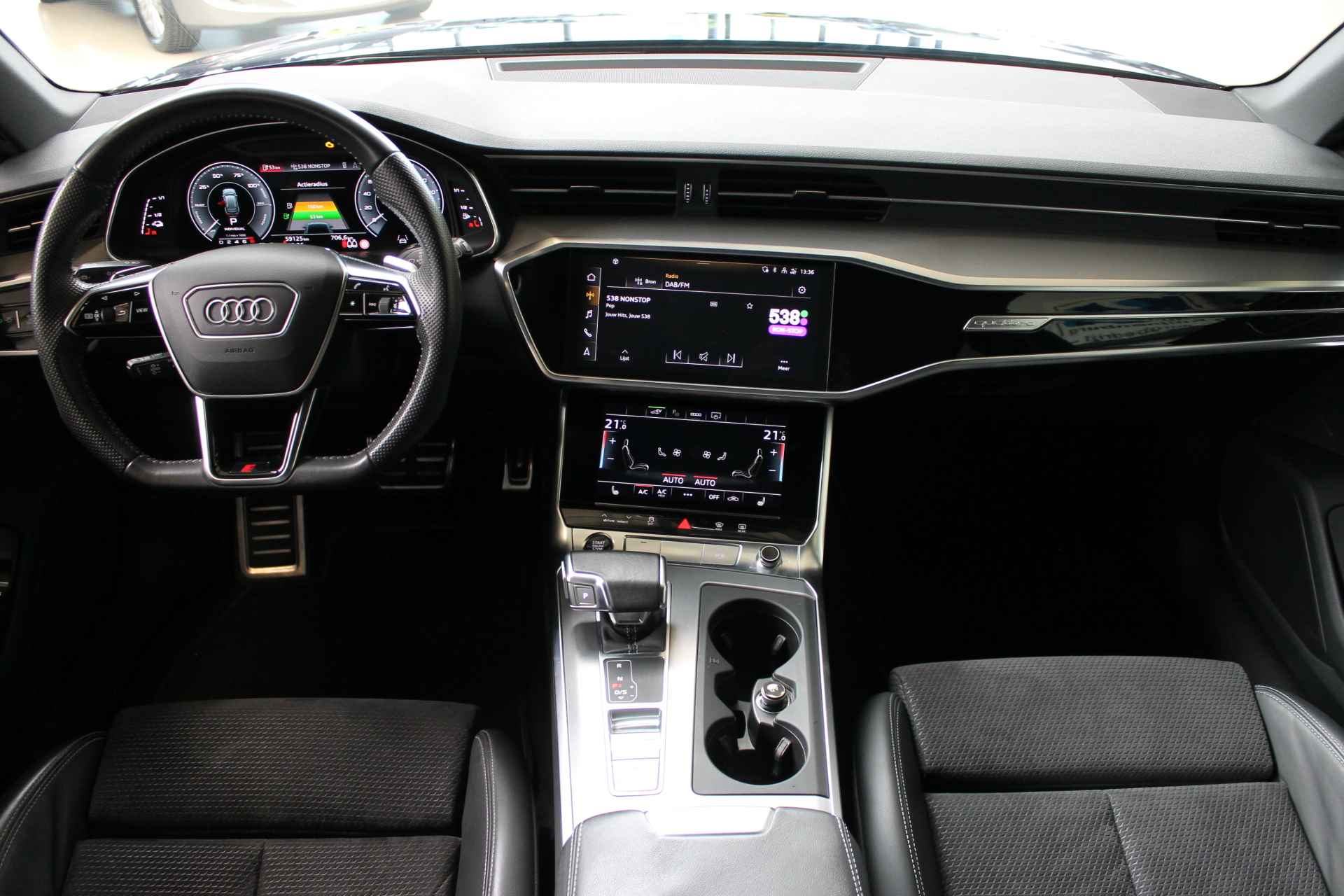Audi A6 Avant 55 TFSI 252pk e quattro Competition Wegklapbare trekhaak | Apple carplay | Electrische klep 100% (Dealer) onderhouden label - 21/37