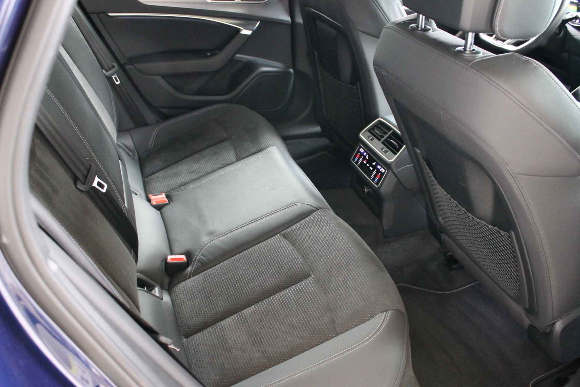 Audi A6 Avant 55 TFSI e quattro Competition Wegklapbare trekhaak/Apple carplay/Electrische klep 100% (Dealer) onderhouden label - 30/37