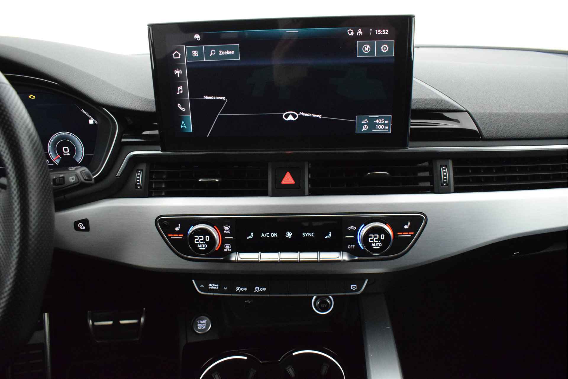 Audi A4 Avant 35 TFSI 150pk S-Tronic 2x S-Line Trekhaak Stoelverwarming Led Virtual Cockpit Navigatie - 14/47