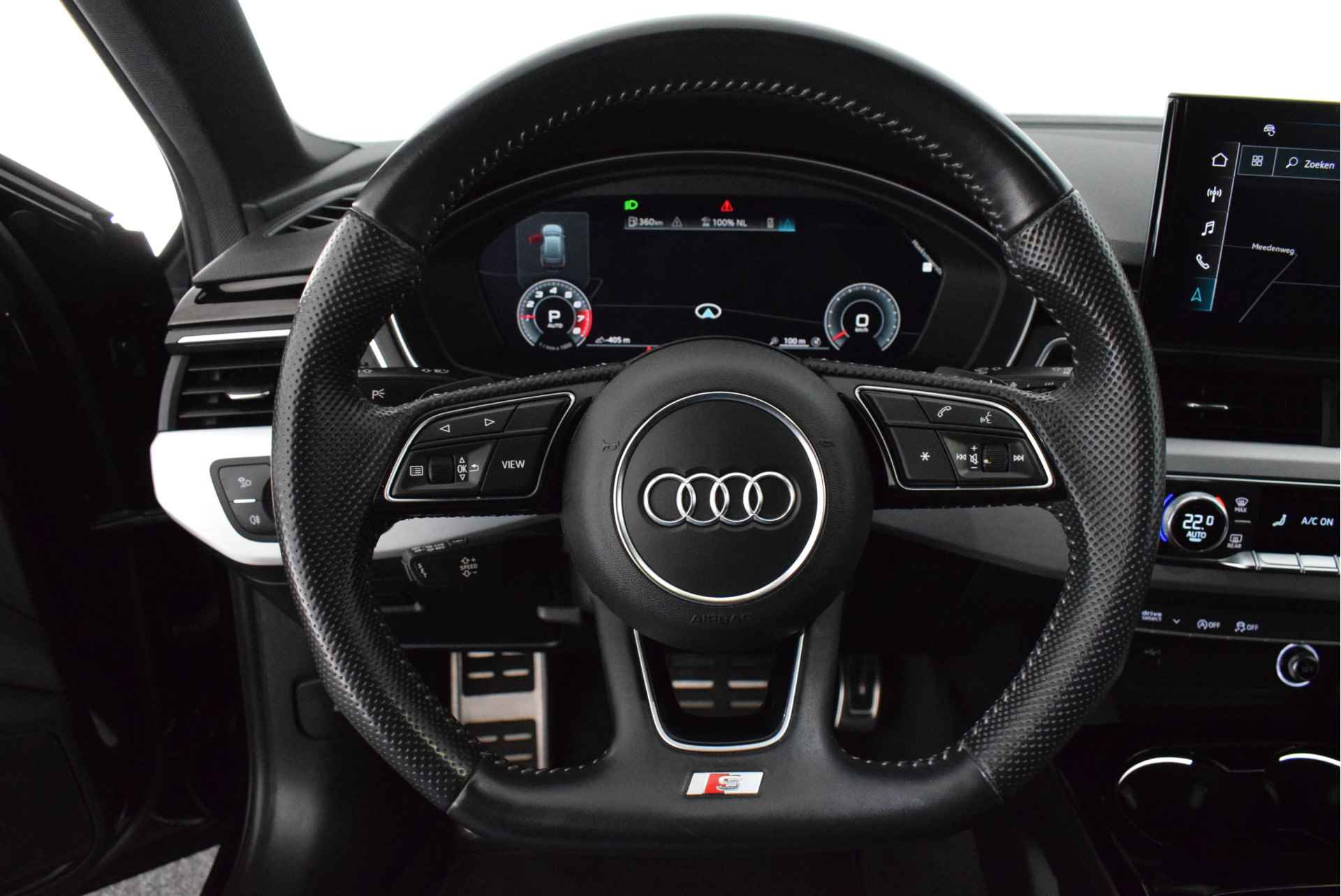 Audi A4 Avant 35 TFSI 150pk S-Tronic 2x S-Line Trekhaak Stoelverwarming Led Virtual Cockpit Navigatie - 19/47