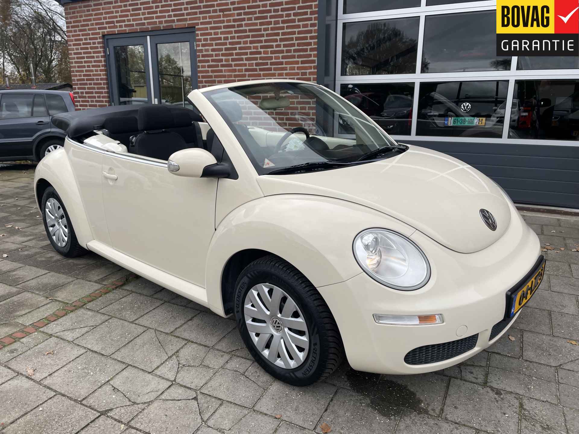 Volkswagen New Beetle Cabriolet 1.6 Trendline (Airco, parkeersensoren achter) RIJKLAARPRIJS! - 36/46