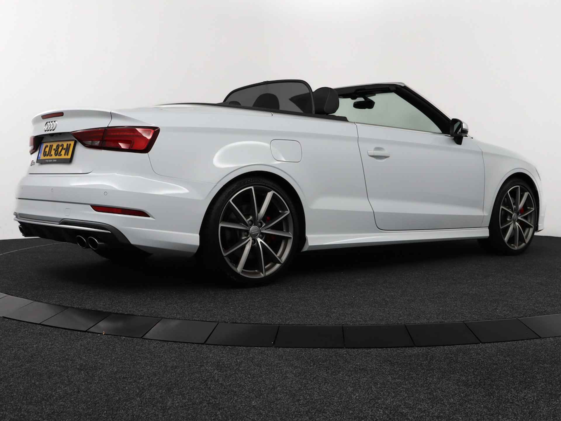 Audi S3 Cabriolet 2.0 TFSI Quattro Pro Line Plus S-LINE, 12 MND BOVAG GARANTIE | Navi | Cruise Control | Leer | LED+ | Camera - RIJKLAAR ZONDER MEERPRIJS - 3/51