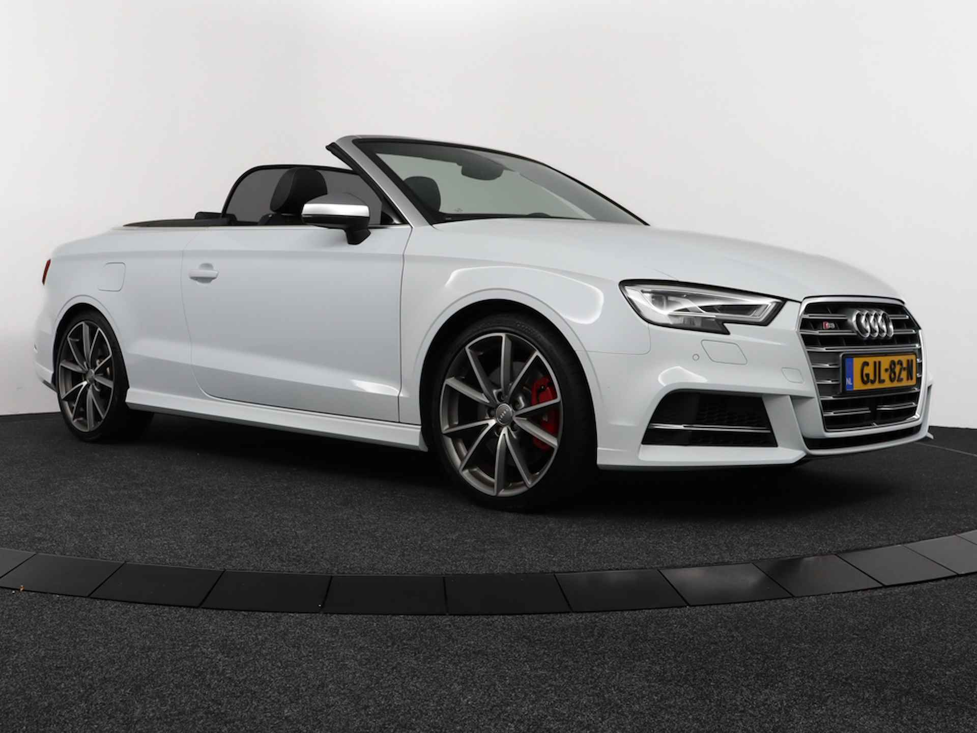 Audi S3 Cabriolet 2.0 TFSI Quattro Pro Line Plus S-LINE, 12 MND BOVAG GARANTIE | Navi | Cruise Control | Leer | LED+ | Camera - RIJKLAAR ZONDER MEERPRIJS - 4/51