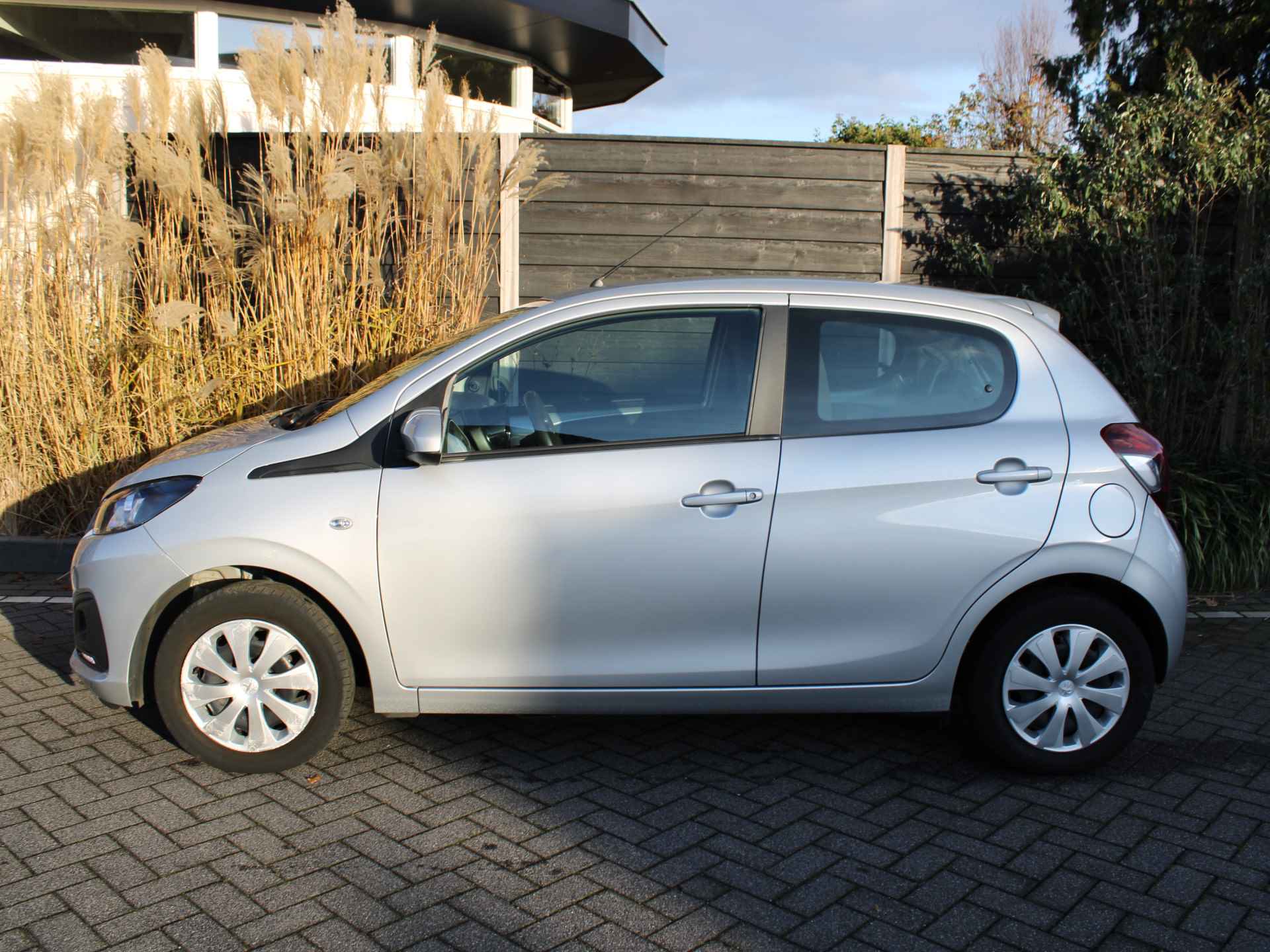 Peugeot 108 1.0 e-VTi 72PK Active Airco, Bluetooth, Dab, Multifunctioneel Stuurwiel, LED Dagrijverlichting - 5/29