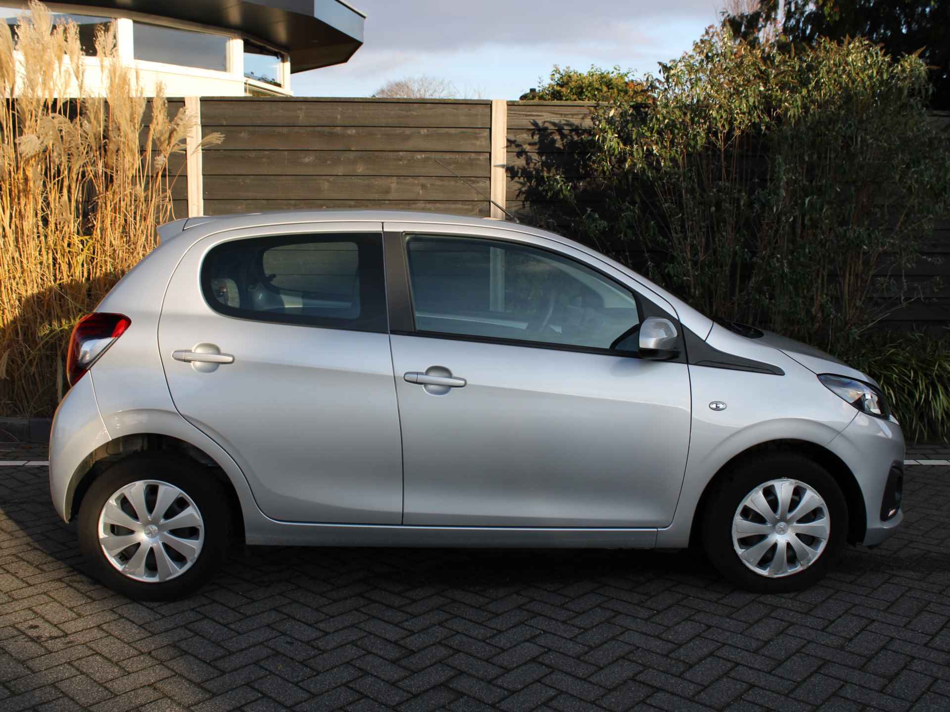 Peugeot 108 1.0 e-VTi 72PK Active Airco, Bluetooth, Dab, Multifunctioneel Stuurwiel, LED Dagrijverlichting - 7/29