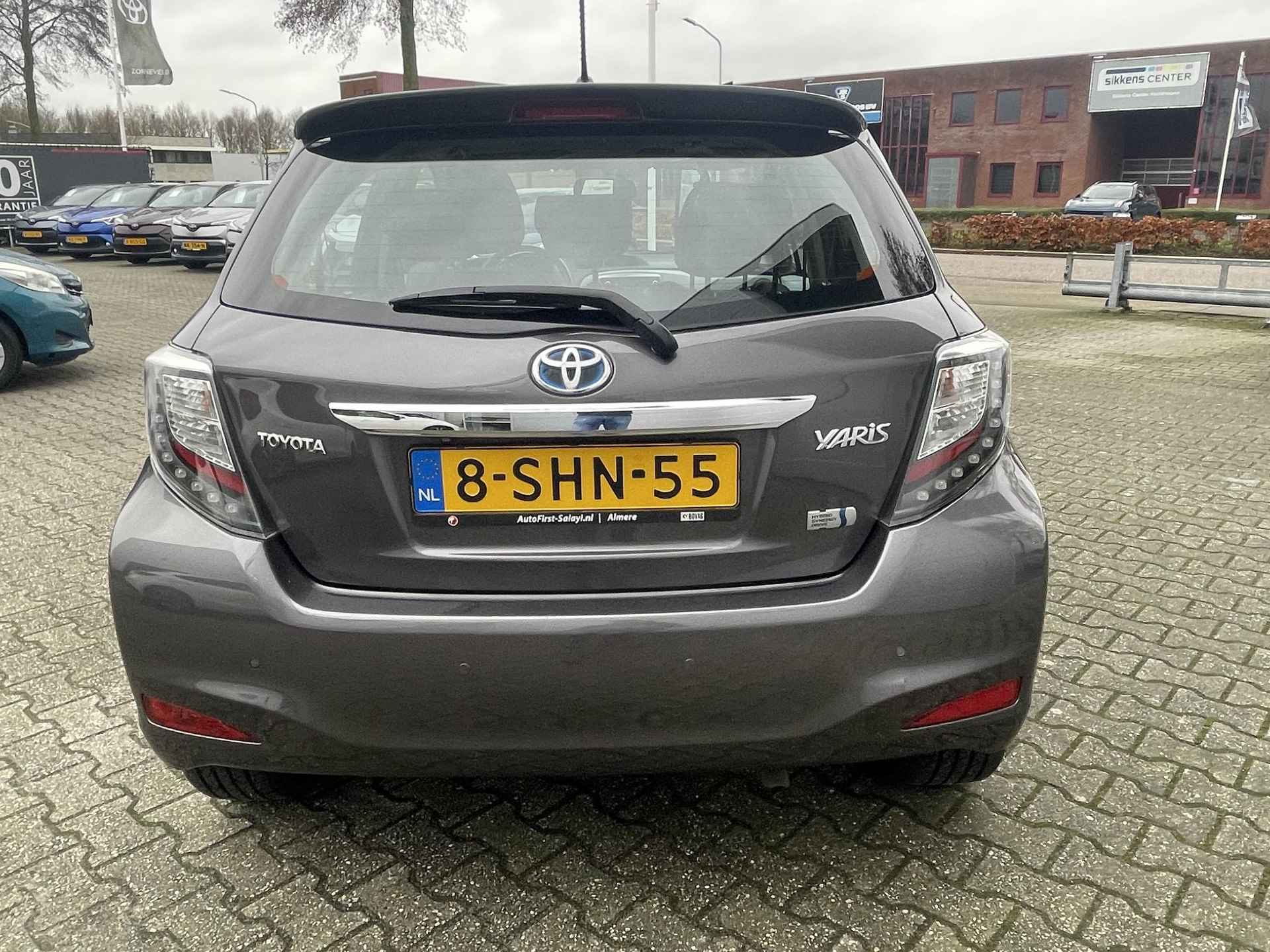 Toyota Yaris 1.5 Full Hybrid Dynamic - 5/32