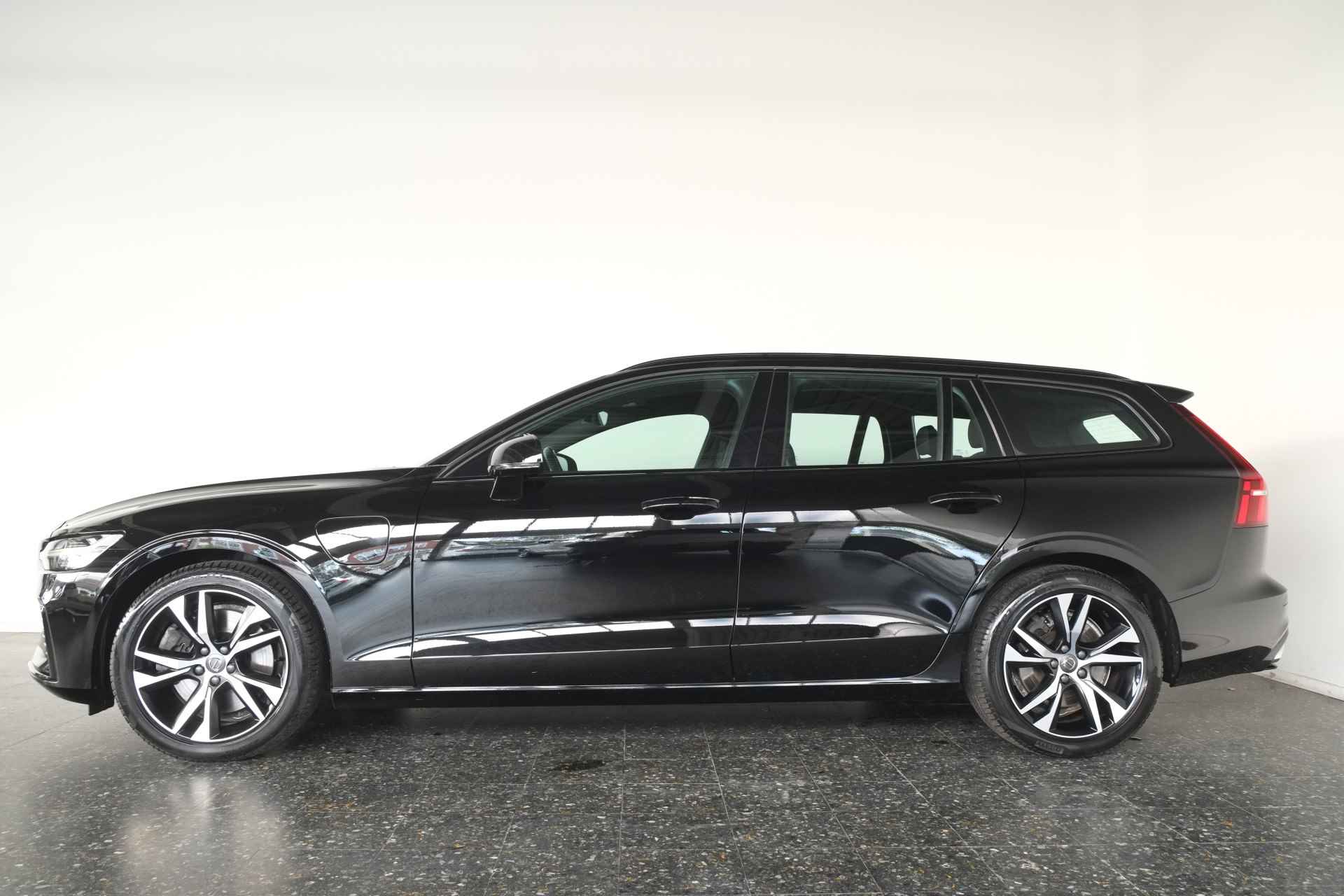 Volvo V60 2.0 T6 Twin Engine AWD R-Design Leder / LED / Leder / Cam / Carplay / Pilot assist - 31/31