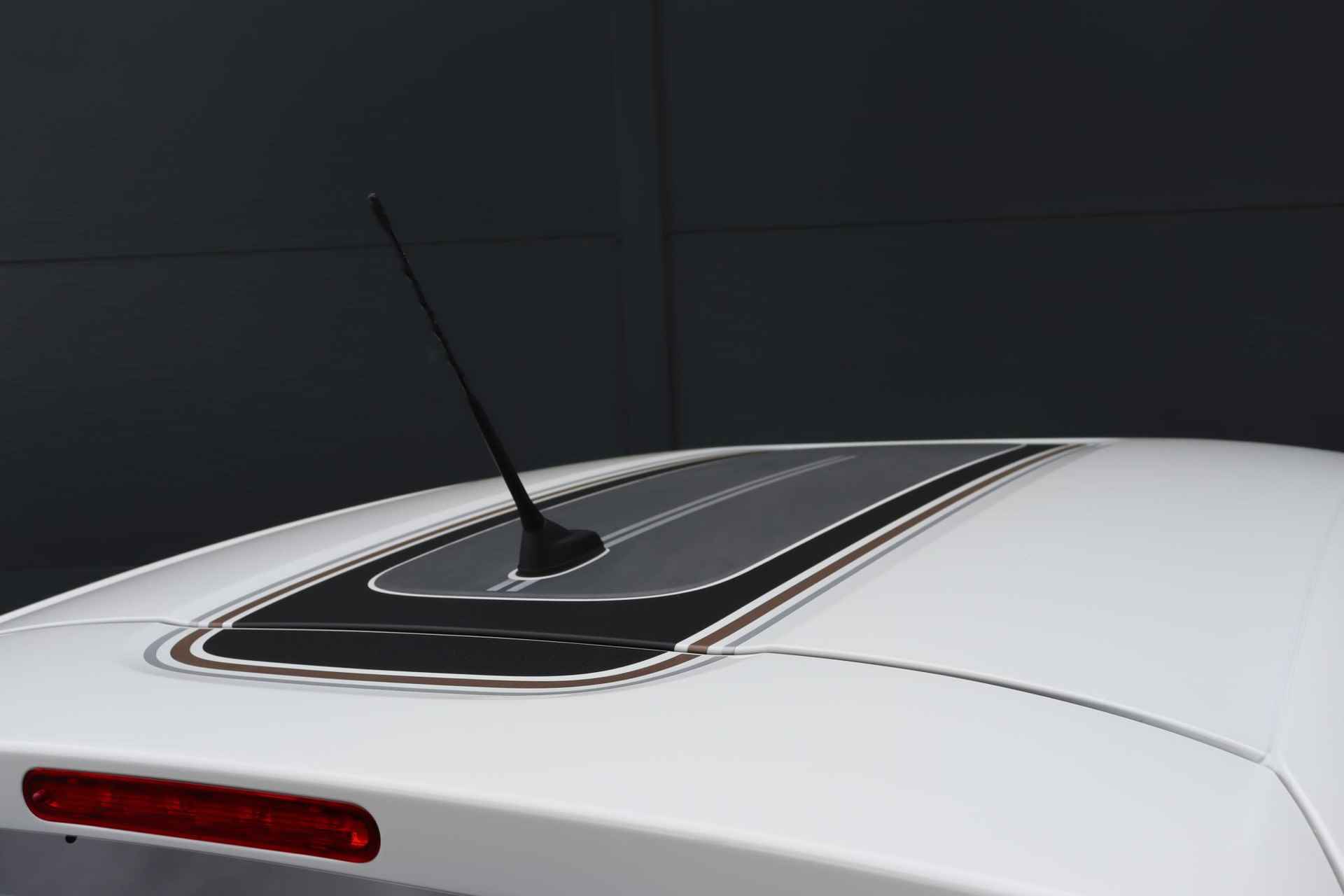 Citroen C3 C-Series 1.2 82 pk / Stoelverwarming / Climate / Apple CarPlay & Android Auto - 31/36