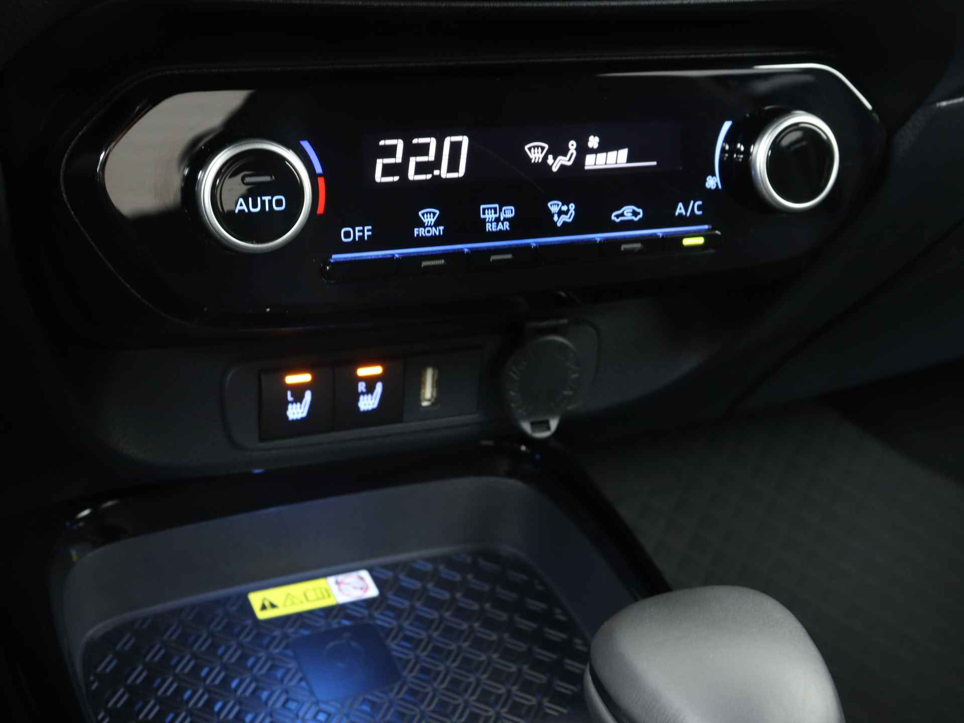 Toyota Aygo X 1.0 Premium Limited | Stoelverwarming | Navigatie | LED | Parkeersensoren | - 12/43