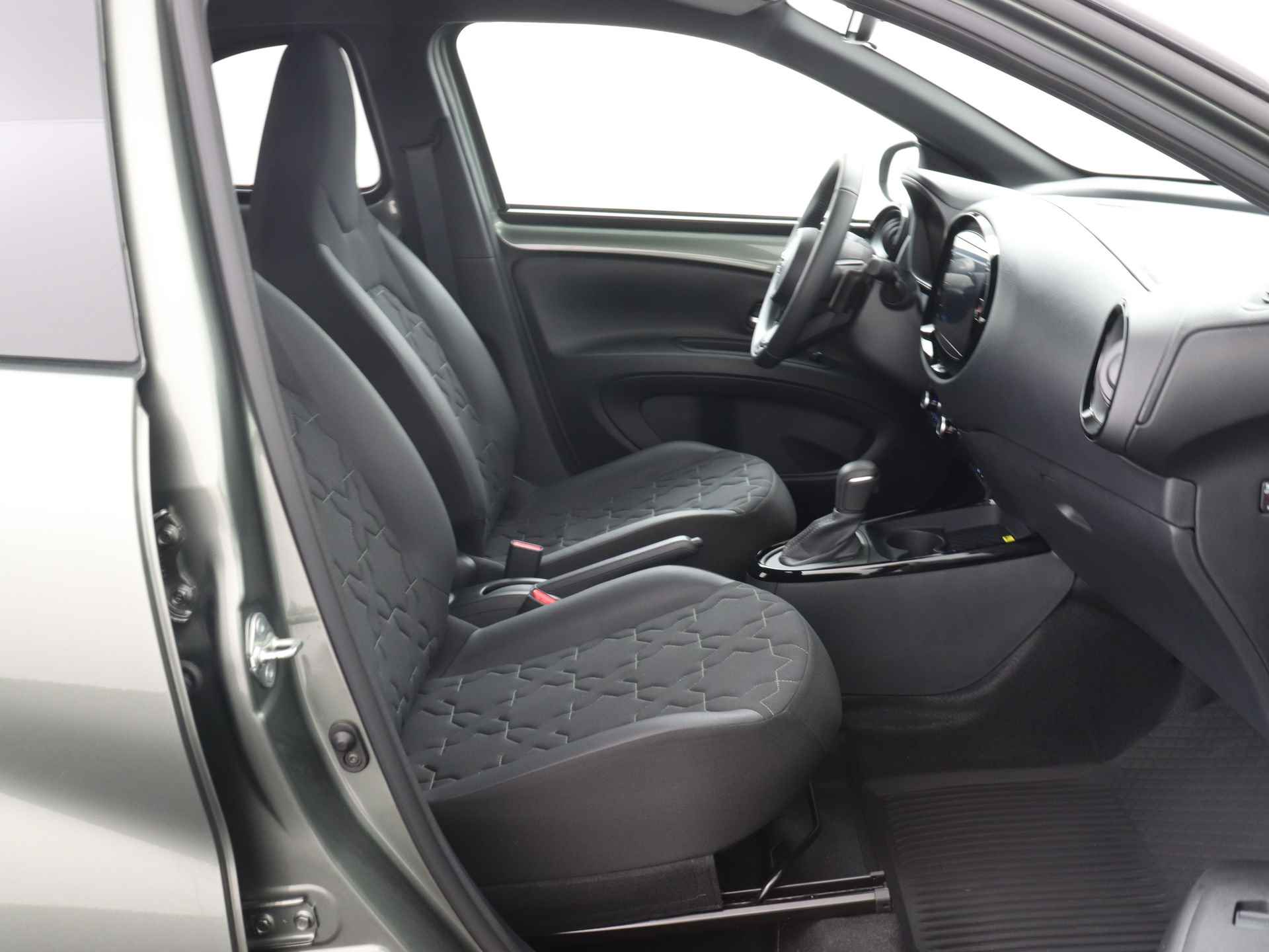 Toyota Aygo X 1.0 Premium Limited | Stoelverwarming | Navigatie | LED | Parkeersensoren | - 31/43