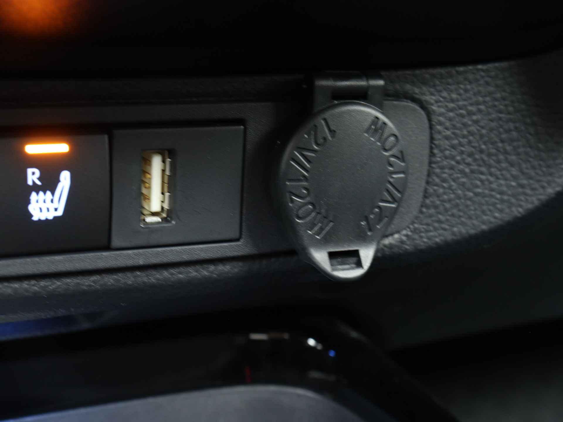 Toyota Aygo X 1.0 Premium Limited | Stoelverwarming | Navigatie | LED | Parkeersensoren | - 35/43