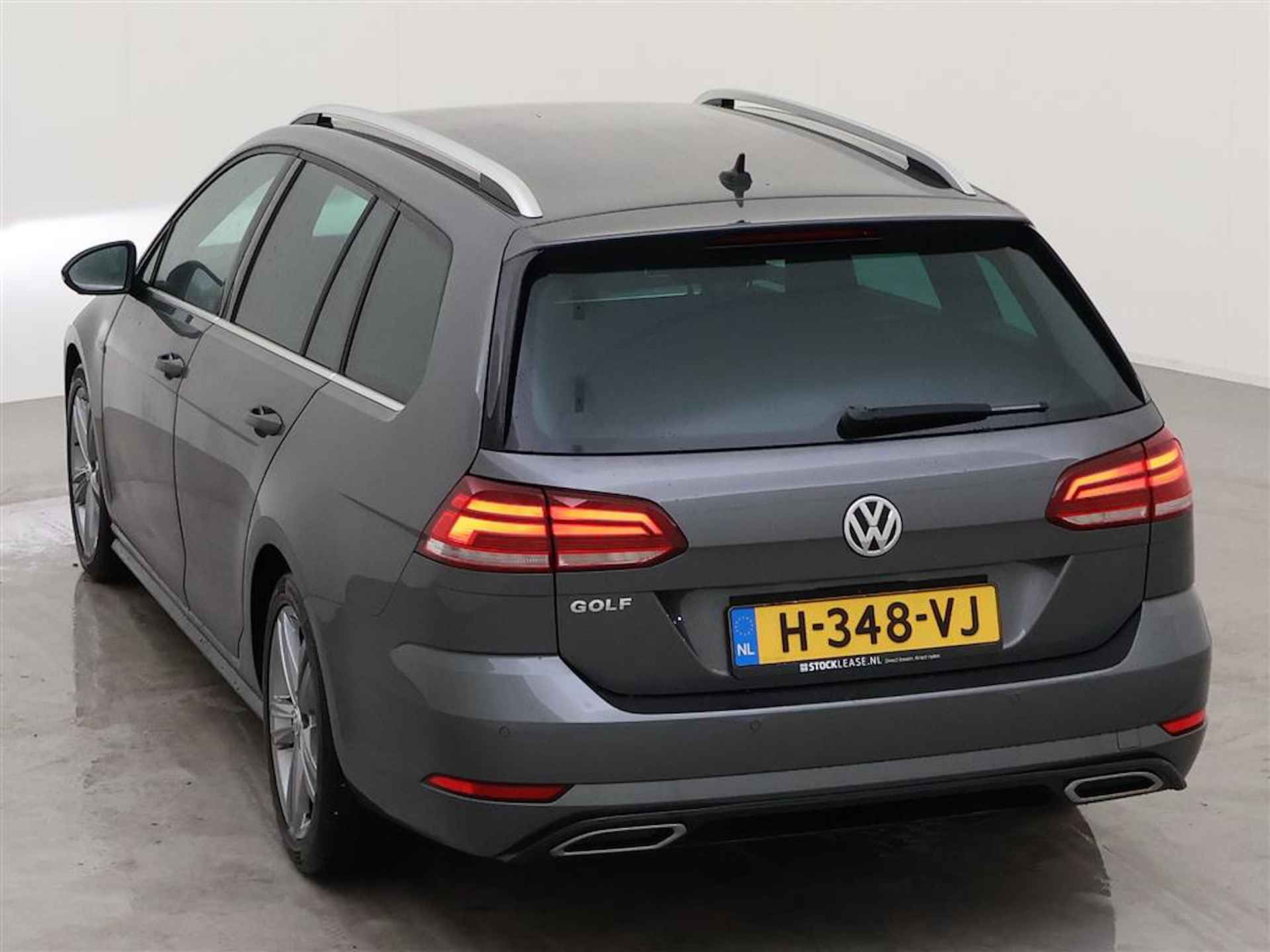 Volkswagen GOLF Variant 1.5 TSI Highline Business R / Full Led / 2x R-line Pakket / 17 Inch / 12 Maanden Garantie! - 8/13