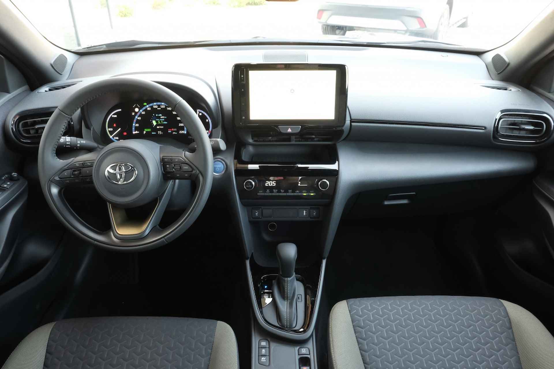 Toyota Yaris Cross 1.5 Hybrid 115PK Explore Automaat | Airconditioning, automatisch - 3/40