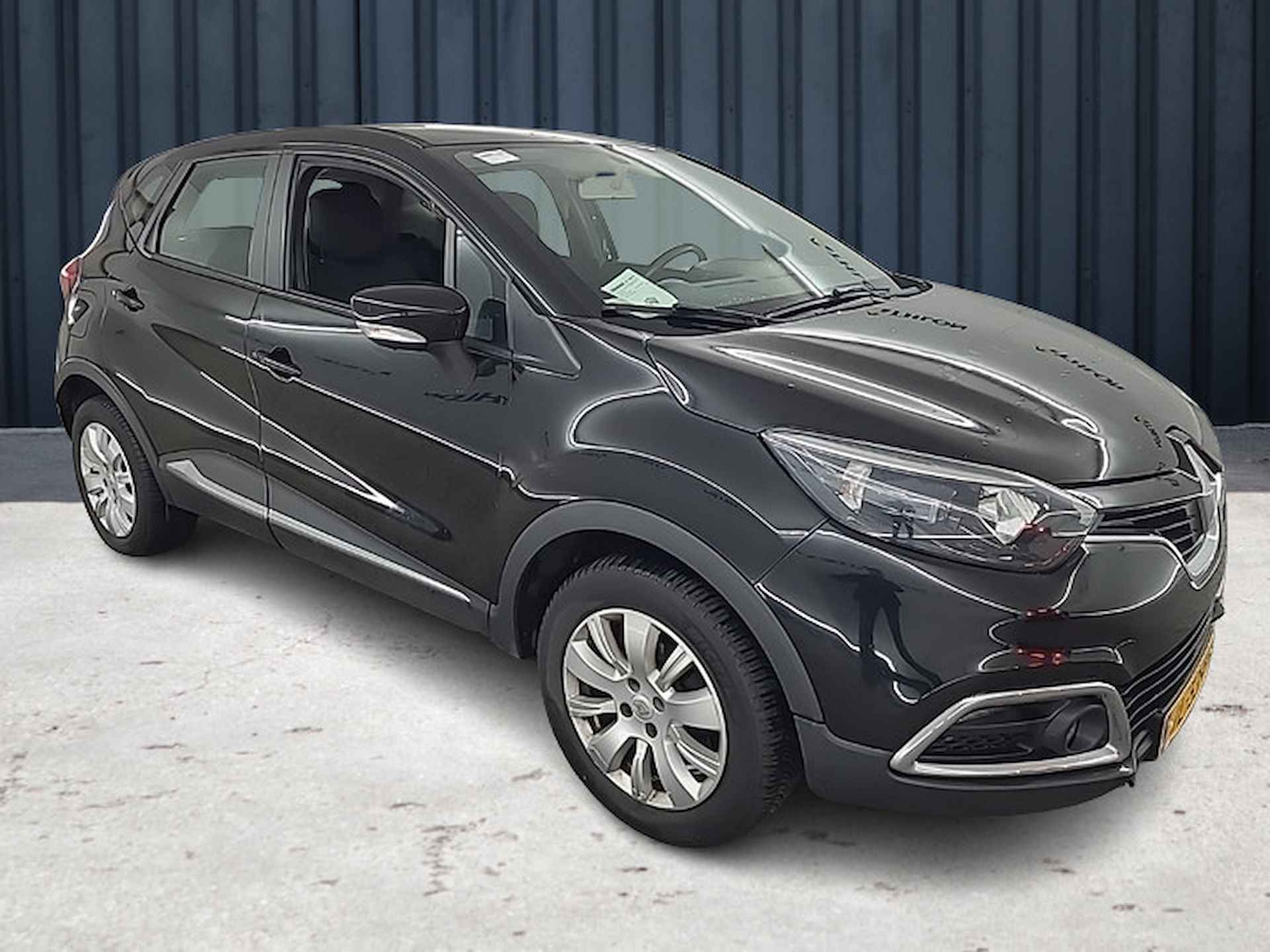 Renault Captur 0.9 TCe Expression (90 PK) 1e-EIg. Keurig-Onderh. BOVAG-Garantie. NL-Auto. Trekhaak, Navigatie, Cruisecontrol, Parkeersensoren, Bluetooth, Airco, Licht-Zicht-Pakket, Lm-Velgen-16Inch, Privacy-Glas, Inklapbare-Buitenspiegels - 3/18