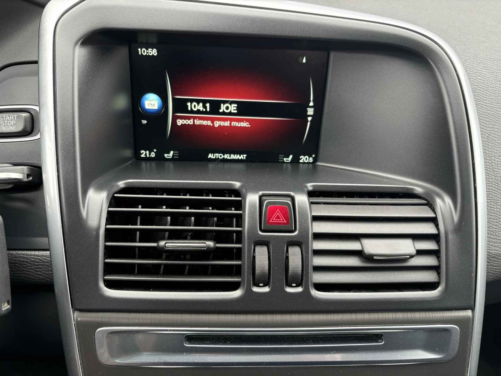 Volvo XC60 T5 Automaat Momentum | Trekhaak | Stoelverwarming | Verwarmbare achterbank | Extra getint glas | Navigatie | Bluetooth - 12/28