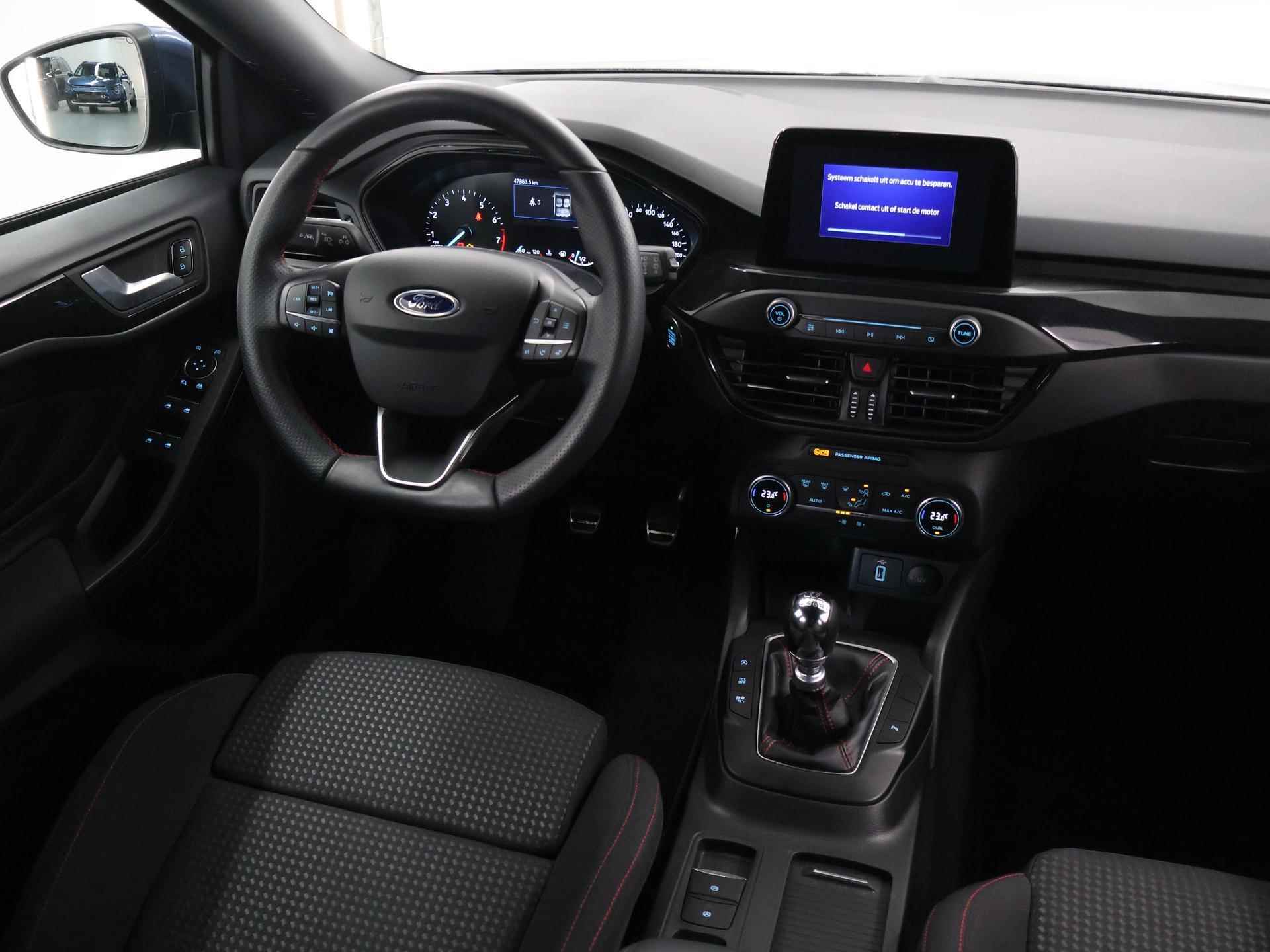 Ford Focus 1.0 EcoBoost Hybrid ST Line Business | Navigatie | Parkeercamera | Cruise Control | Climate Control | - 10/42