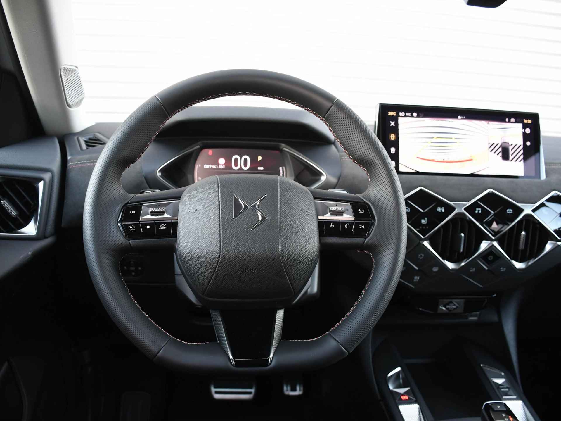 DS 3 Performance Line 1.2 Hybrid 136pk Automaat HUD | CRUISE | STOELVERWARMING | CAMERA VOOR + ACHTER | DIGITAAL INSTRUMENTENPANEEL | NAVI - 12/33