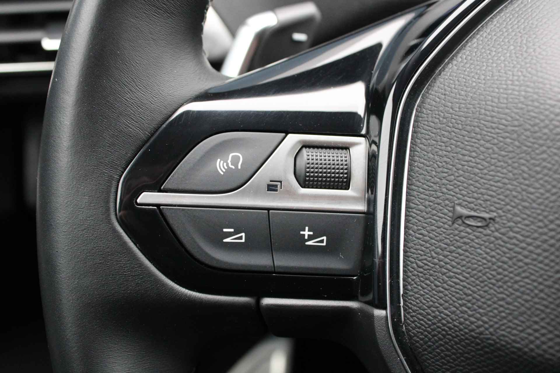 Peugeot 3008 SUV 1.2 PureTech 130pk EAT8 Crossway | Automaat | Navigatie | Camera | Focal | Grip control | Alcantara | - 31/35