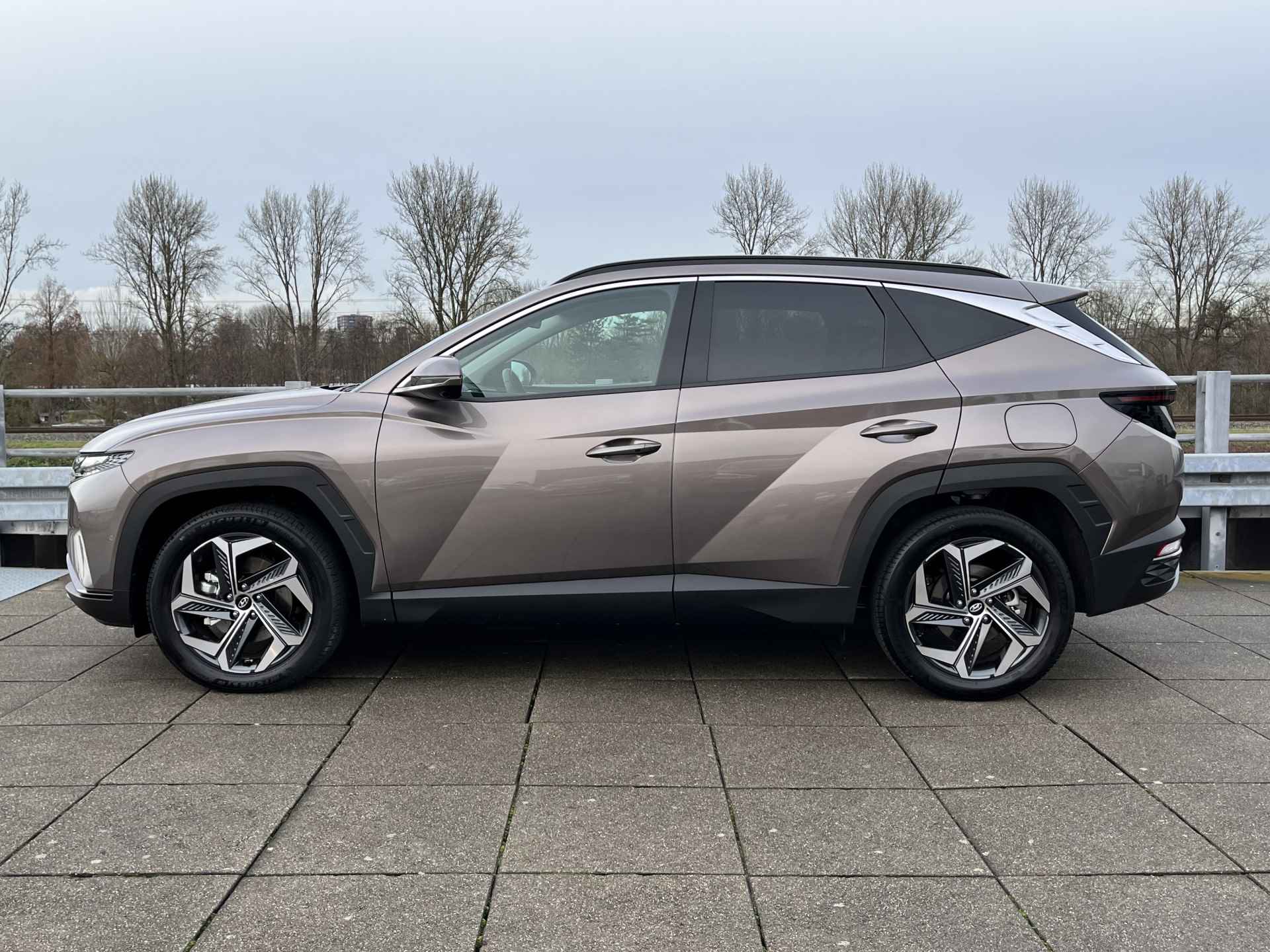 Hyundai Tucson 1.6 T-GDI 265pk PHEV Premium 4WD | Leder | Navigatie | Camera | Elektrische Stoelverstelling - 9/37