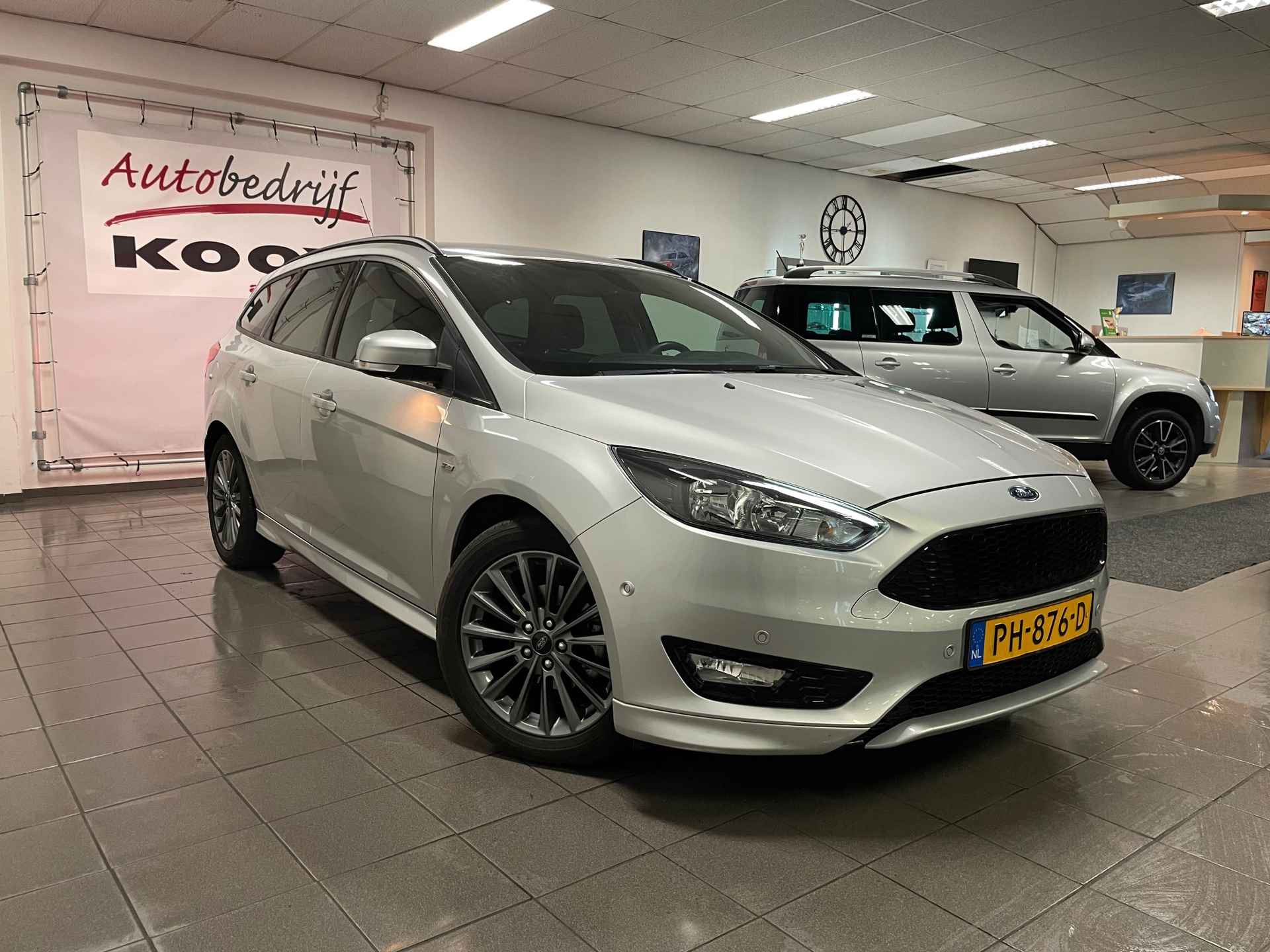 Ford Focus Wagon 1.0 ST-Line * LED / Navigatie / Cruise control * - 8/24