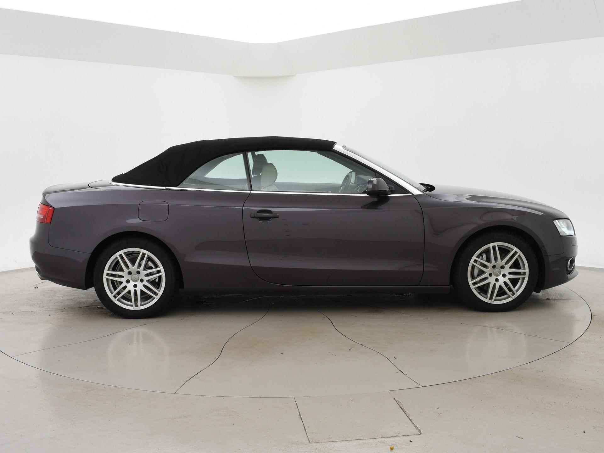 Audi A5 Cabriolet 3.0 TDI V6 240 PK QUATTRO 1e EIG. NWPRIJS €98.528 Audi A5 Cabriolet 3.0 TDI V6 240 PK QUATTRO 1e EIGENAAR | ADAP. CRUISE | B&O | NEKVERWARMING | LEDER - 14/56