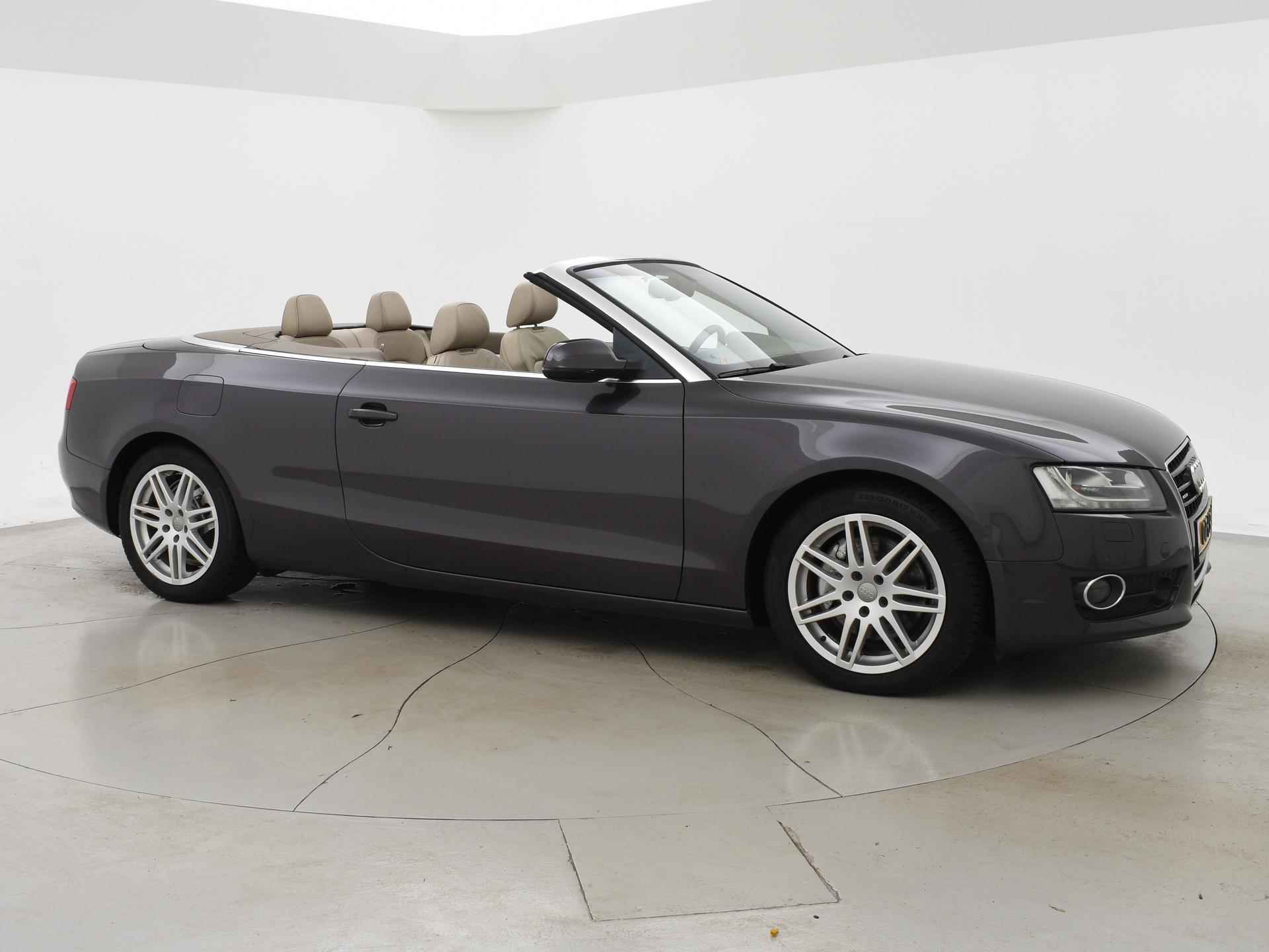 Audi A5 Cabriolet 3.0 TDI V6 240 PK QUATTRO 1e EIG. NWPRIJS €98.528 Audi A5 Cabriolet 3.0 TDI V6 240 PK QUATTRO 1e EIGENAAR | ADAP. CRUISE | B&O | NEKVERWARMING | LEDER - 28/56