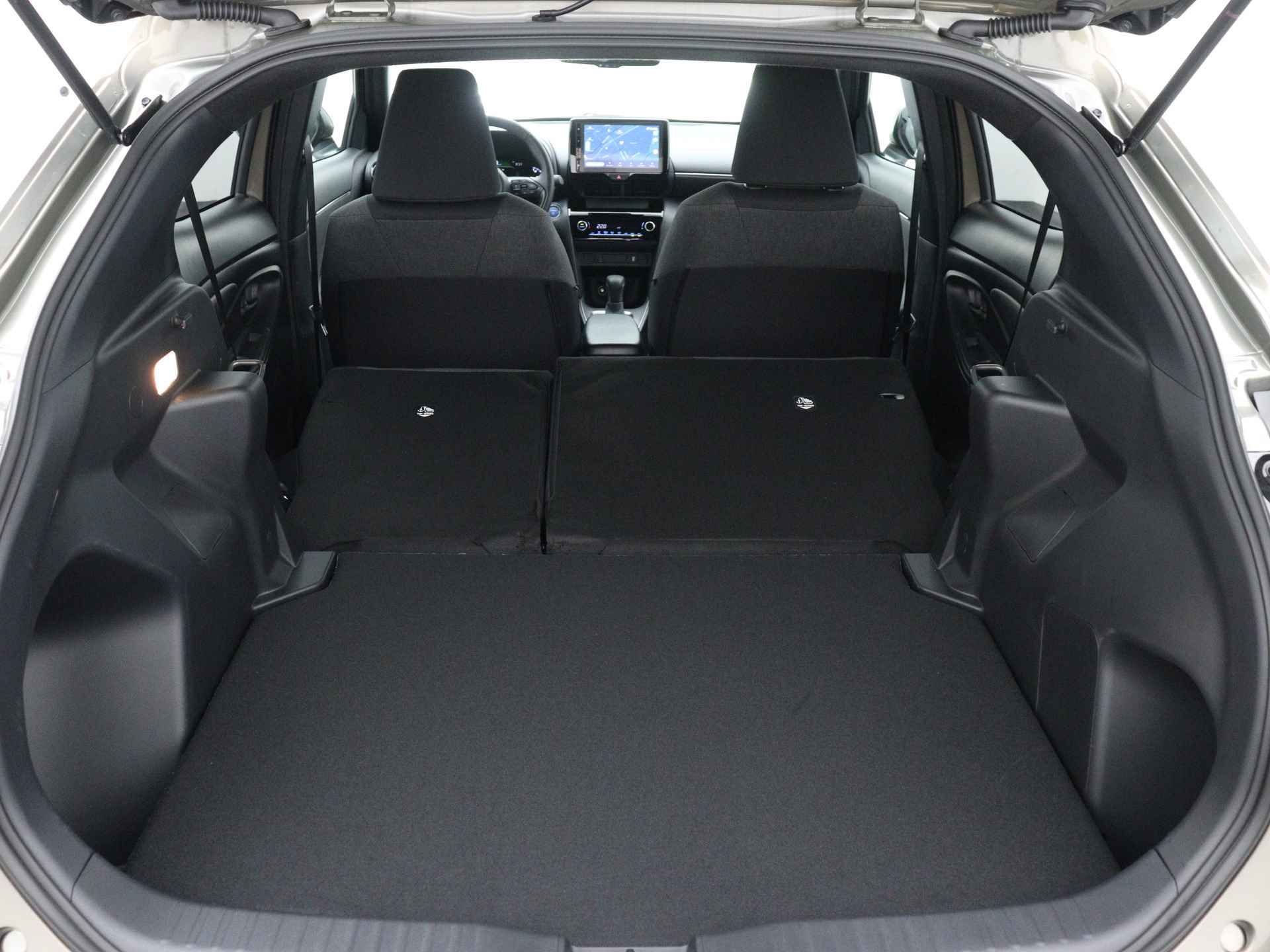 Toyota Yaris Cross 1.5 Hybrid Dynamic Apple Carplay/Android Auto | Adaptief Cruise Controle | Achteruitrijcamera - 38/43
