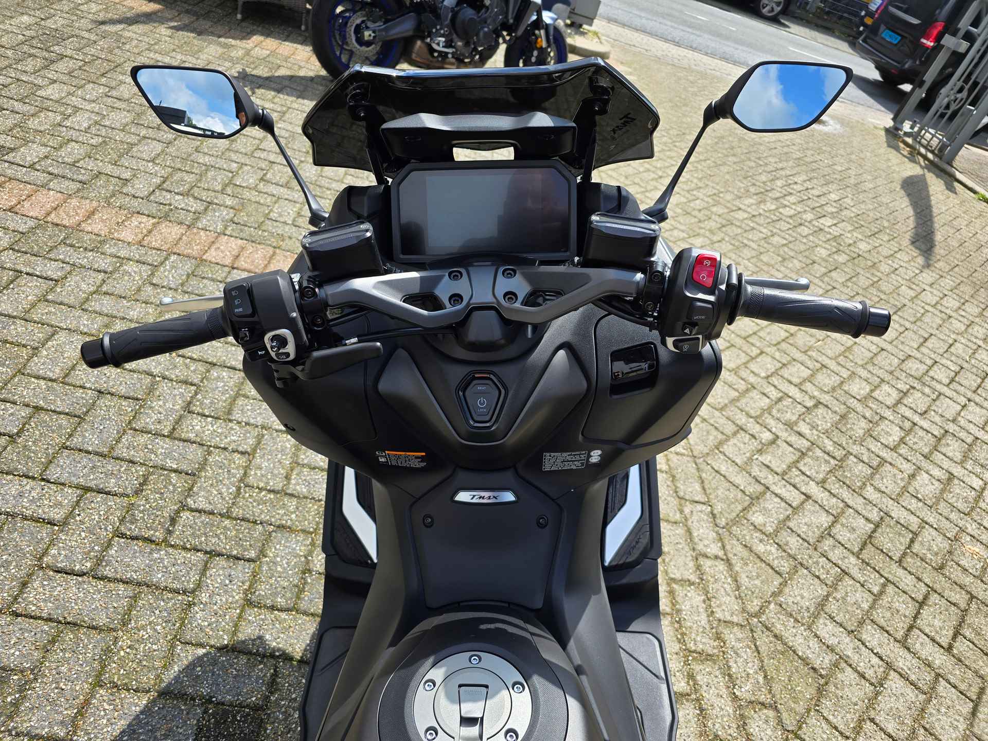 Yamaha TMAX ABS - 13/29