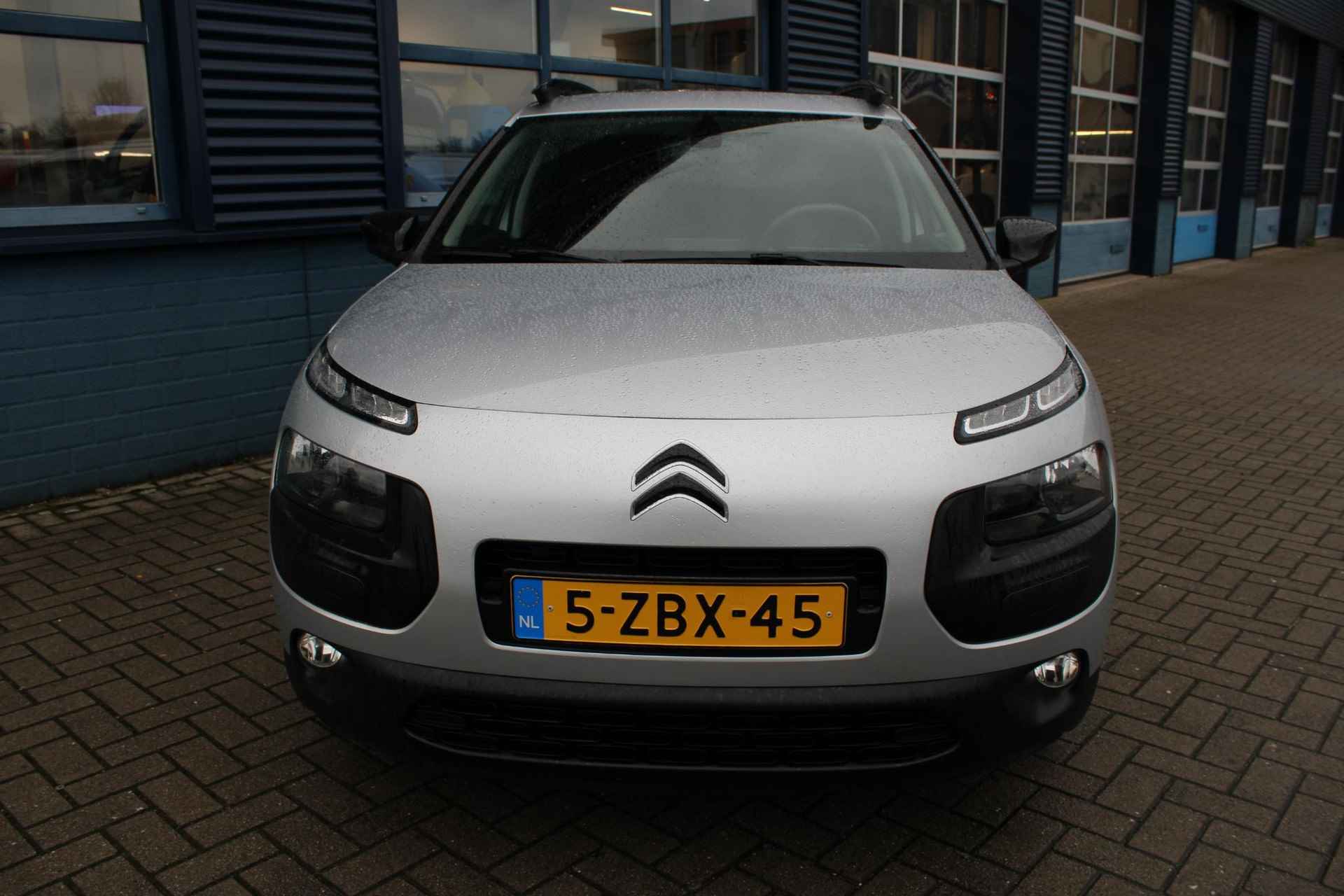 Citroen C4 Cactus 1.2 e-VTi Shine - 4/29