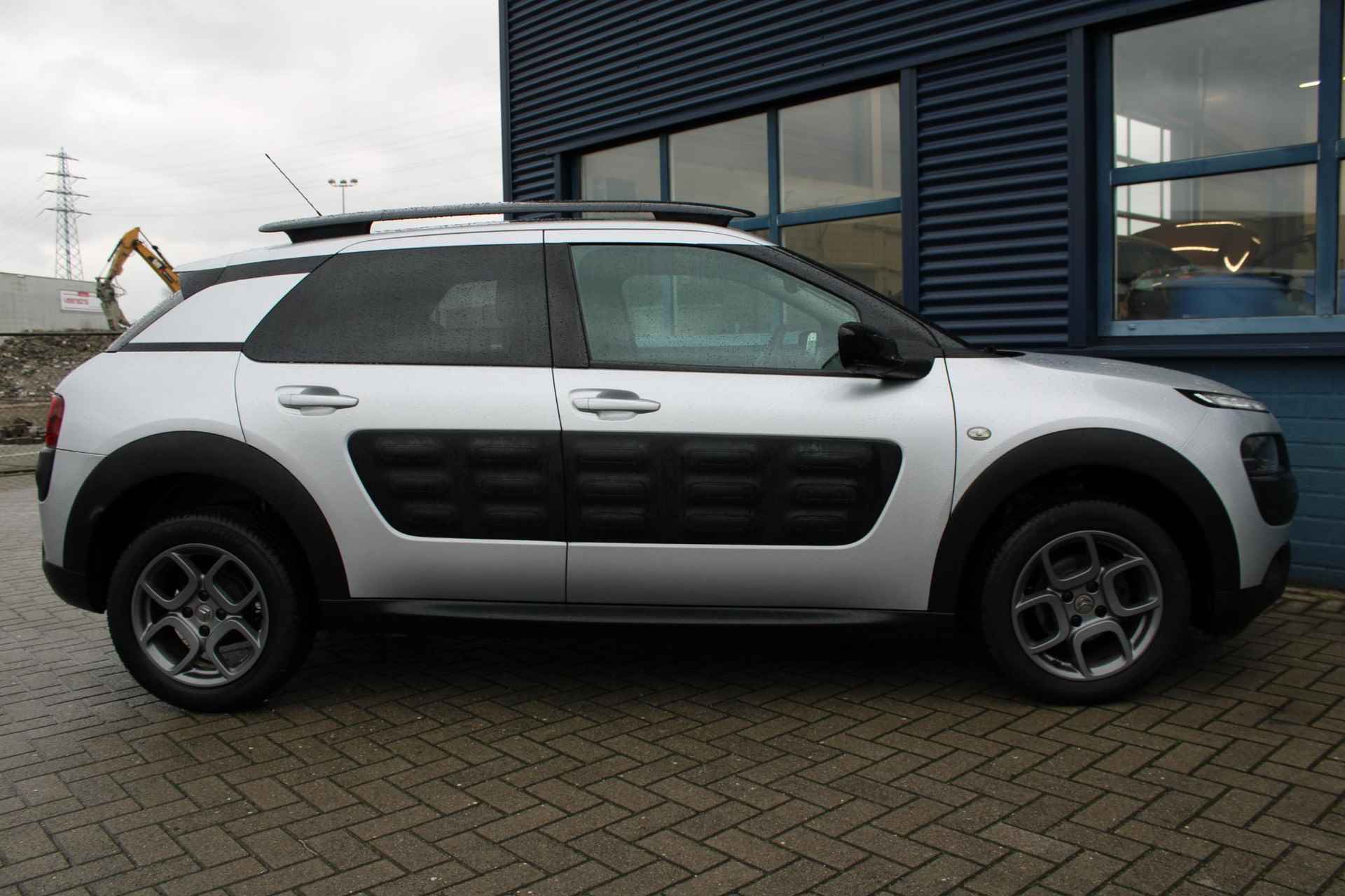 Citroen C4 Cactus 1.2 e-VTi Shine - 28/29