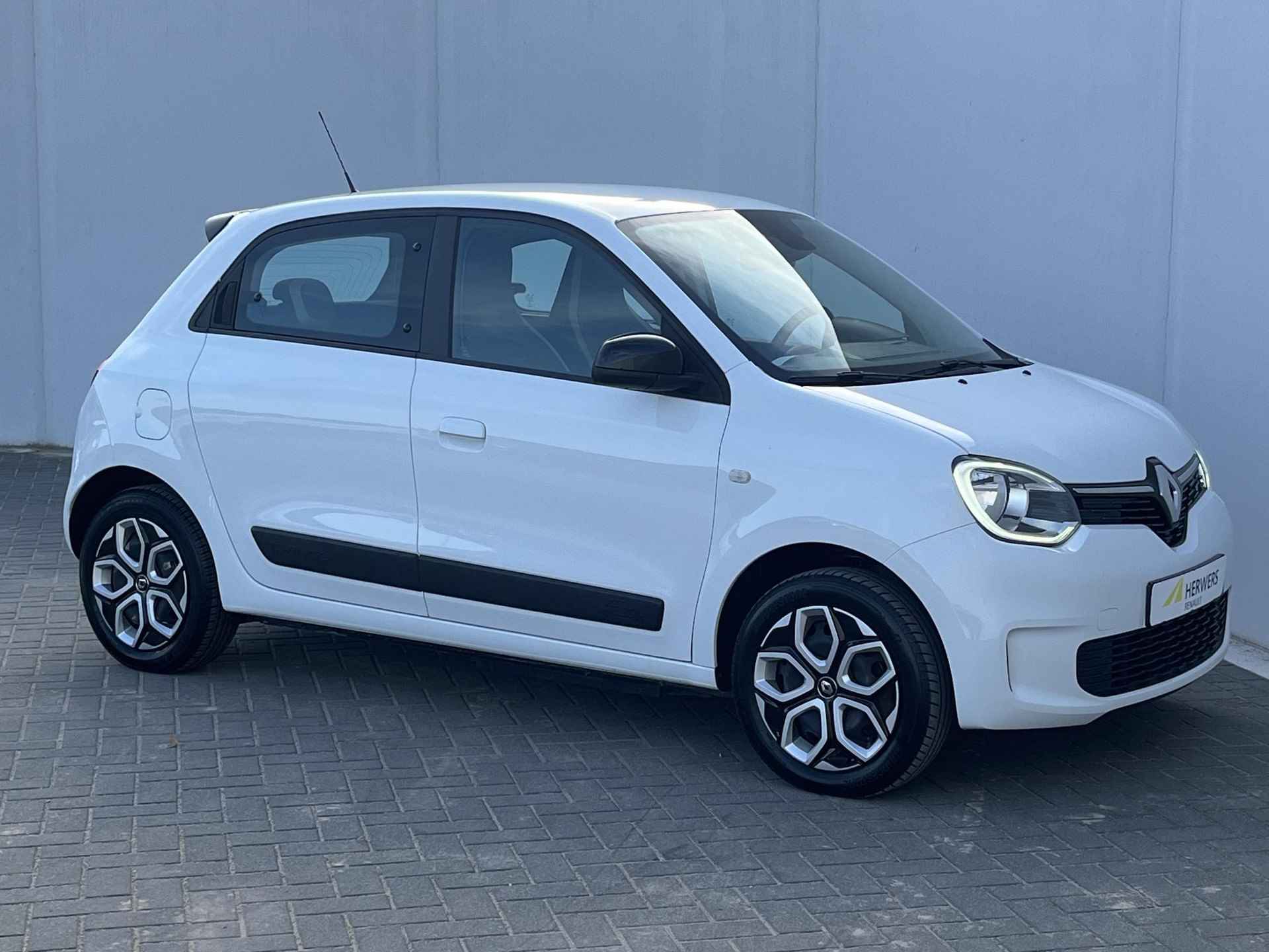 Renault Twingo Z.E. R80 Collection / €2.000,- Subsidie mogelijk / SoH accu 97,8 % / Apple carplay & Android auto / Parkeersensoren achter - 23/51