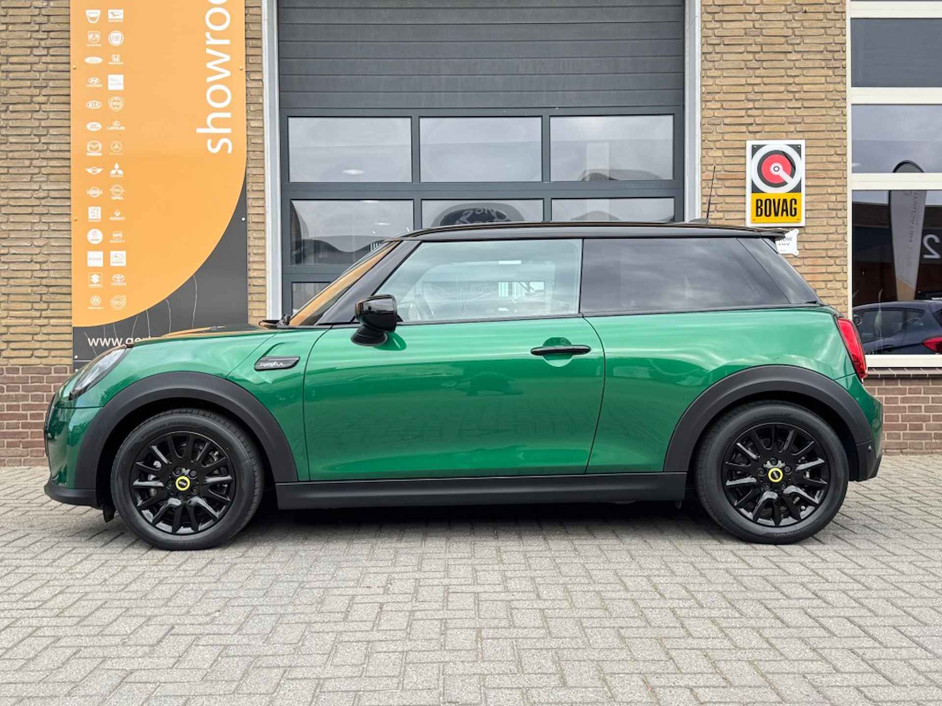 MINI Cooper Se CAMDEN EDITON SP.STOELEN/2-TONE/LED/NL-AUTO/12.000 KM! - 11/41