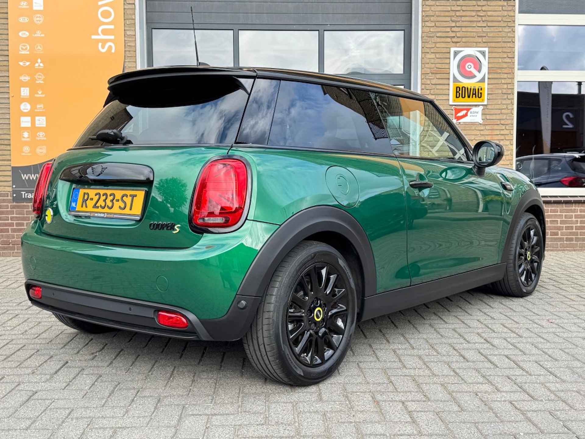 MINI Cooper Se CAMDEN EDITON SP.STOELEN/2-TONE/LED/NL-AUTO/12.000 KM! - 12/41