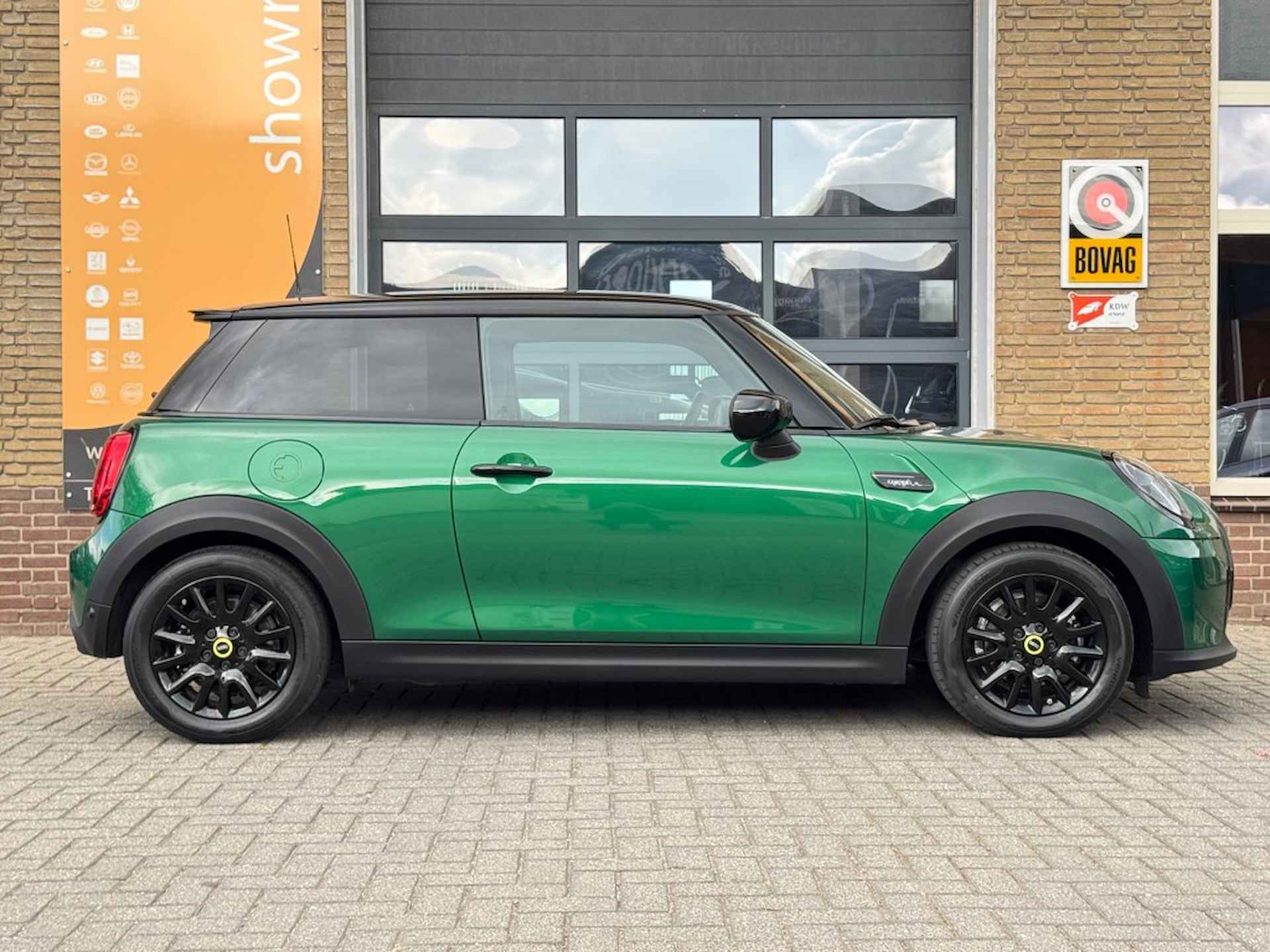 MINI Cooper Se CAMDEN EDITON SP.STOELEN/2-TONE/LED/NL-AUTO/12.000 KM! - 36/41