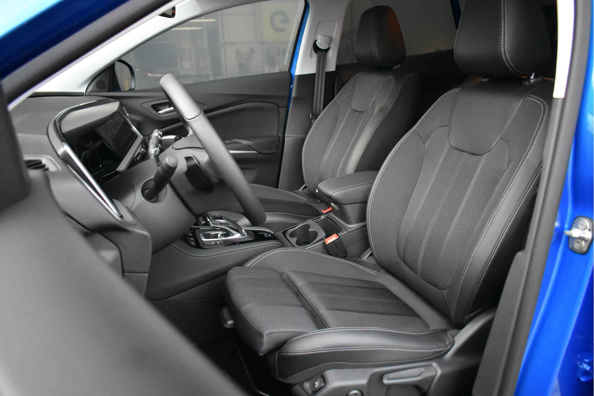 Opel Grandland 1.2 Turbo GS 130pk Automaat | Stuur/Stoelverwarming | AGR-Comfortstoel | Voorruitverwarming | Full-LED | Parkeersensoren | Clima - 8/50