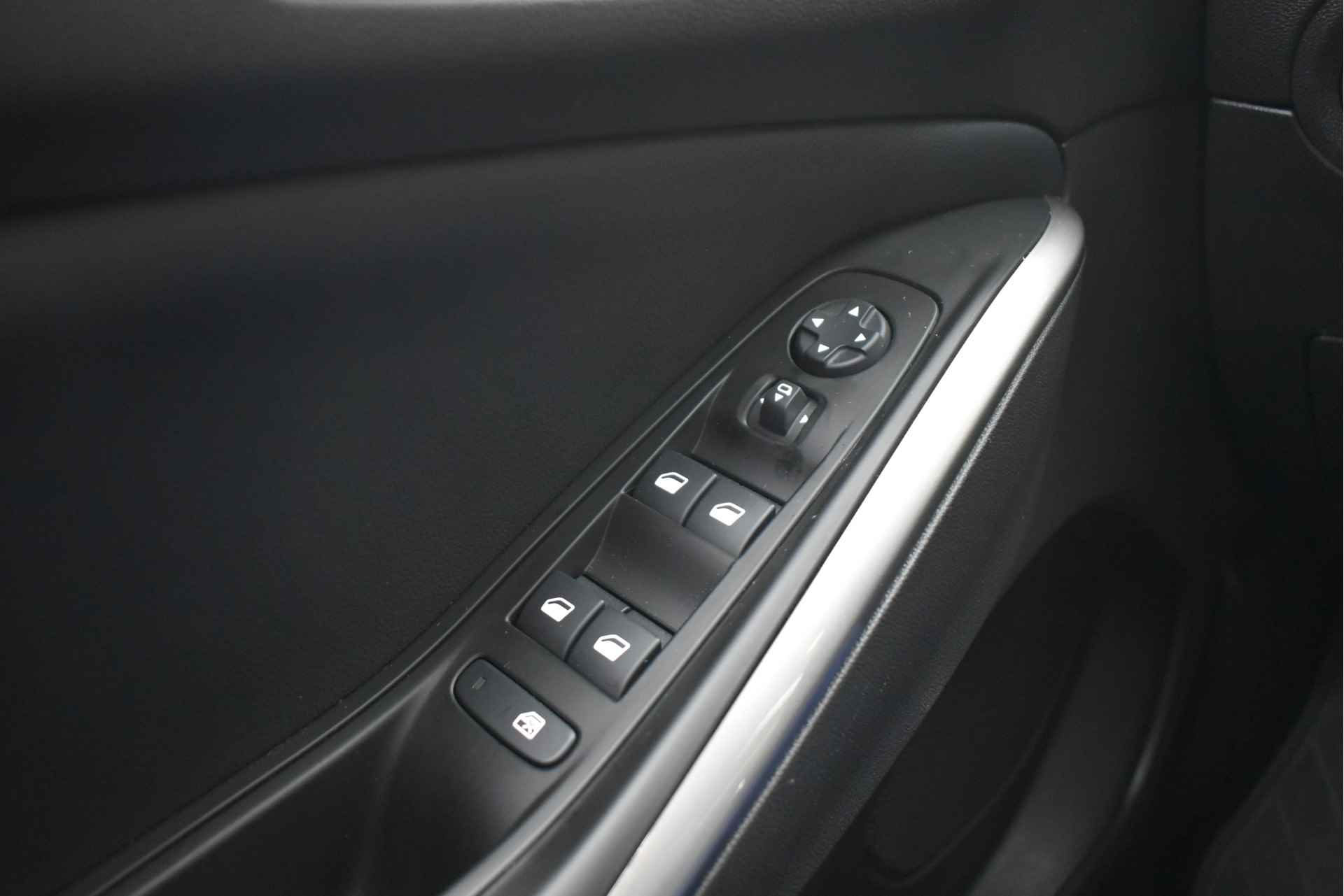 Opel Grandland 1.2 Turbo GS 130pk Automaat | Stuur/Stoelverwarming | AGR-Comfortstoel | Voorruitverwarming | Full-LED | Parkeersensoren | Clima - 26/50
