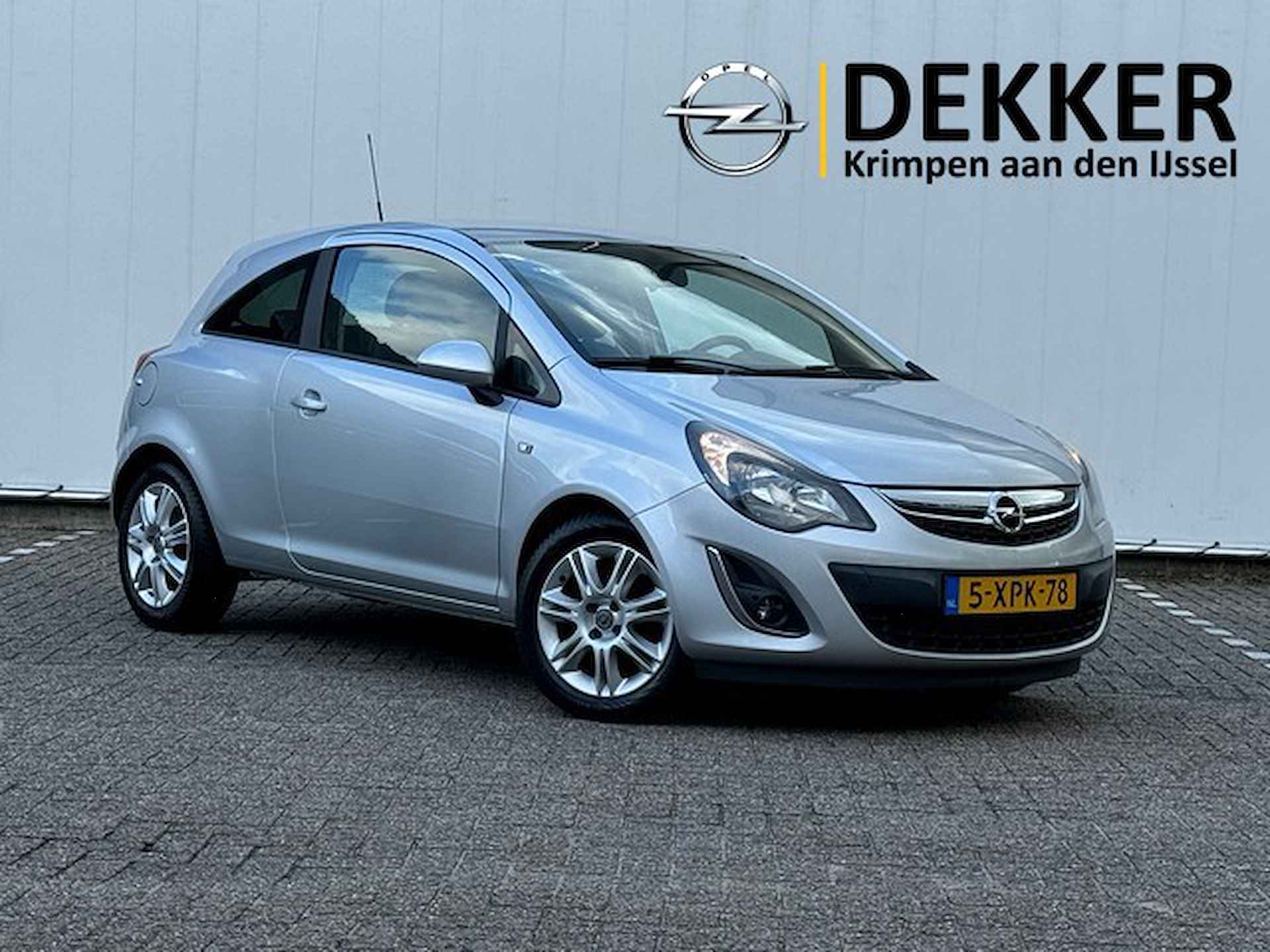 Opel Corsa 1.4 BlitZ met Navi, PDC, 16inch, Climate Controle - 26/26