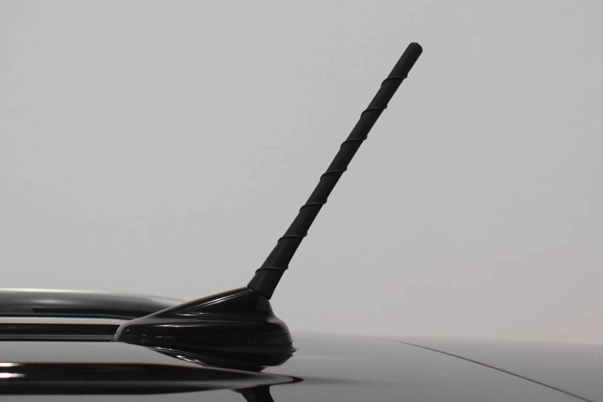 SEAT Arona 1.0 TSI FR Business Intense | Virtual-Cockpit | Achteruitrijcamera | Parkeersensoren | Trekhaak | Stoelverwarming | Adaptive cruise control | Navigatie | Apple Carplay/Android auto | Elektrische zijspiegels | - 7/44