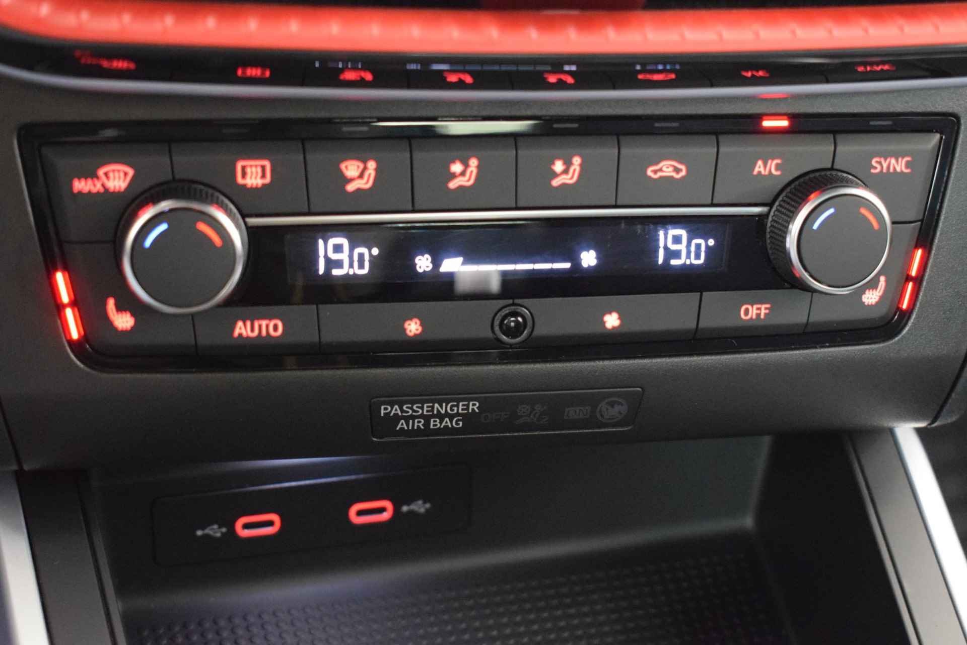 SEAT Arona 1.0 TSI FR Business Intense | Virtual-Cockpit | Achteruitrijcamera | Parkeersensoren | Trekhaak | Stoelverwarming | Adaptive cruise control | Navigatie | Apple Carplay/Android auto | Elektrische zijspiegels | - 35/44
