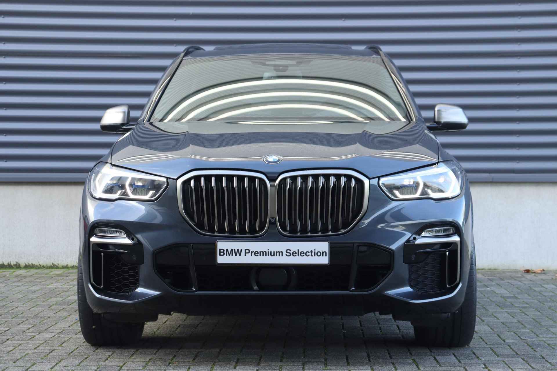 BMW X5 M50d | High Executive | M Sportpakket | Panodak Skylounge | Driving Assistant Prof. | Trekhaak | Head-Up | Harman Kardon | Massage | Stoelventilatie | Soft Close | 21'' LMV - 3/44