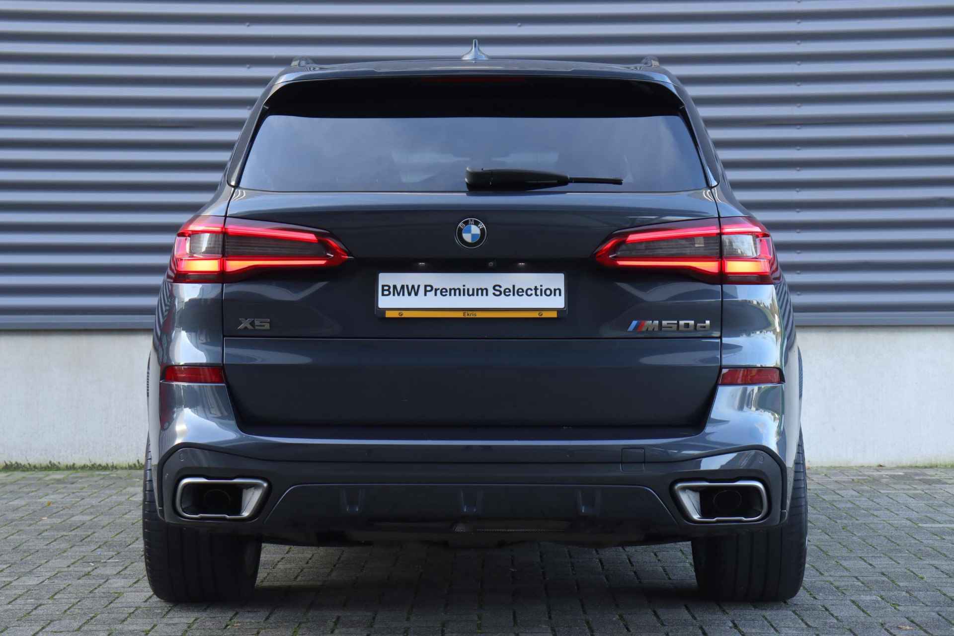 BMW X5 M50d | High Executive | M Sportpakket | Panodak Skylounge | Driving Assistant Prof. | Trekhaak | Head-Up | Harman Kardon | Massage | Stoelventilatie | Soft Close | 21'' LMV - 4/44