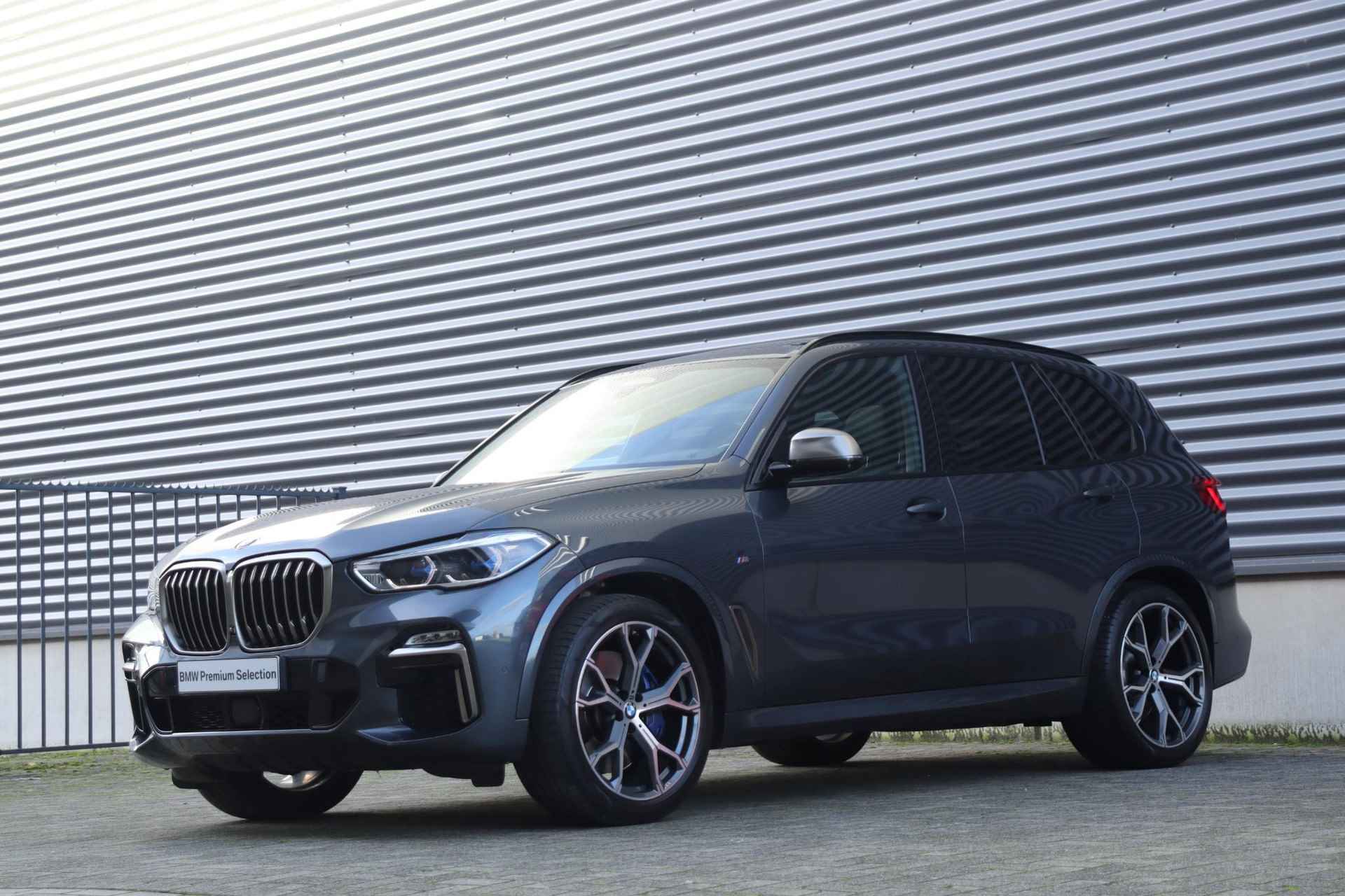 BMW X5 M50d | High Executive | M Sportpakket | Panodak Skylounge | Driving Assistant Prof. | Trekhaak | Head-Up | Harman Kardon | Massage | Stoelventilatie | Soft Close | 21'' LMV - 44/44