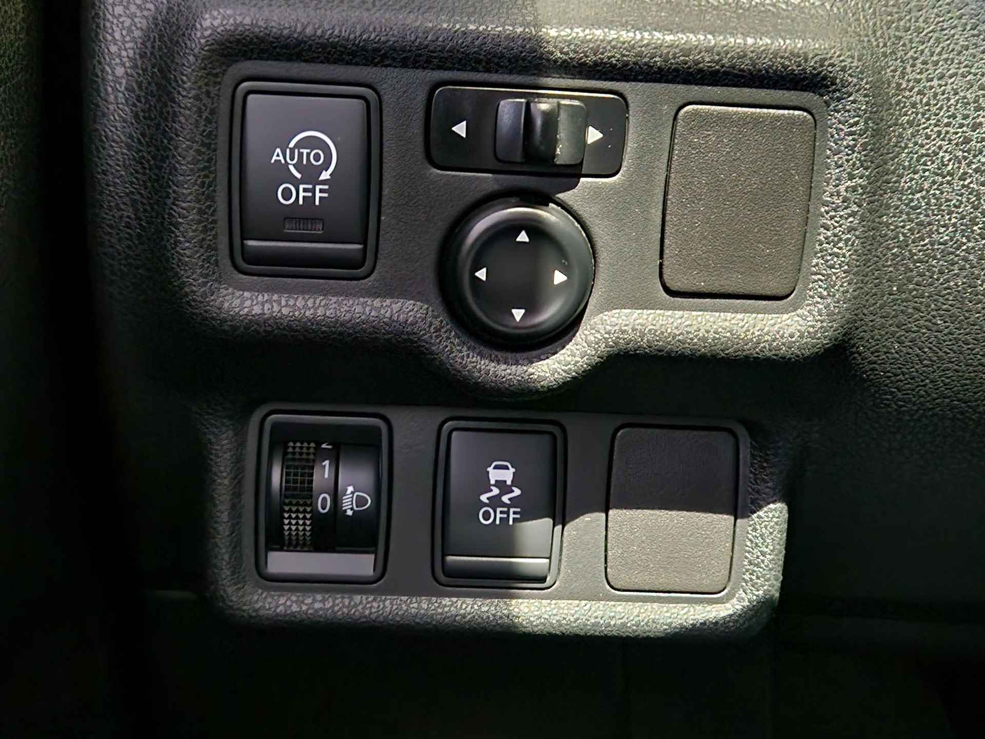 Nissan Note 1.2 Connect Edition NAVIGATIE | TREKHAAK | CLIMATE CONTROL | LICHTMETALEN VELGEN - 16/23